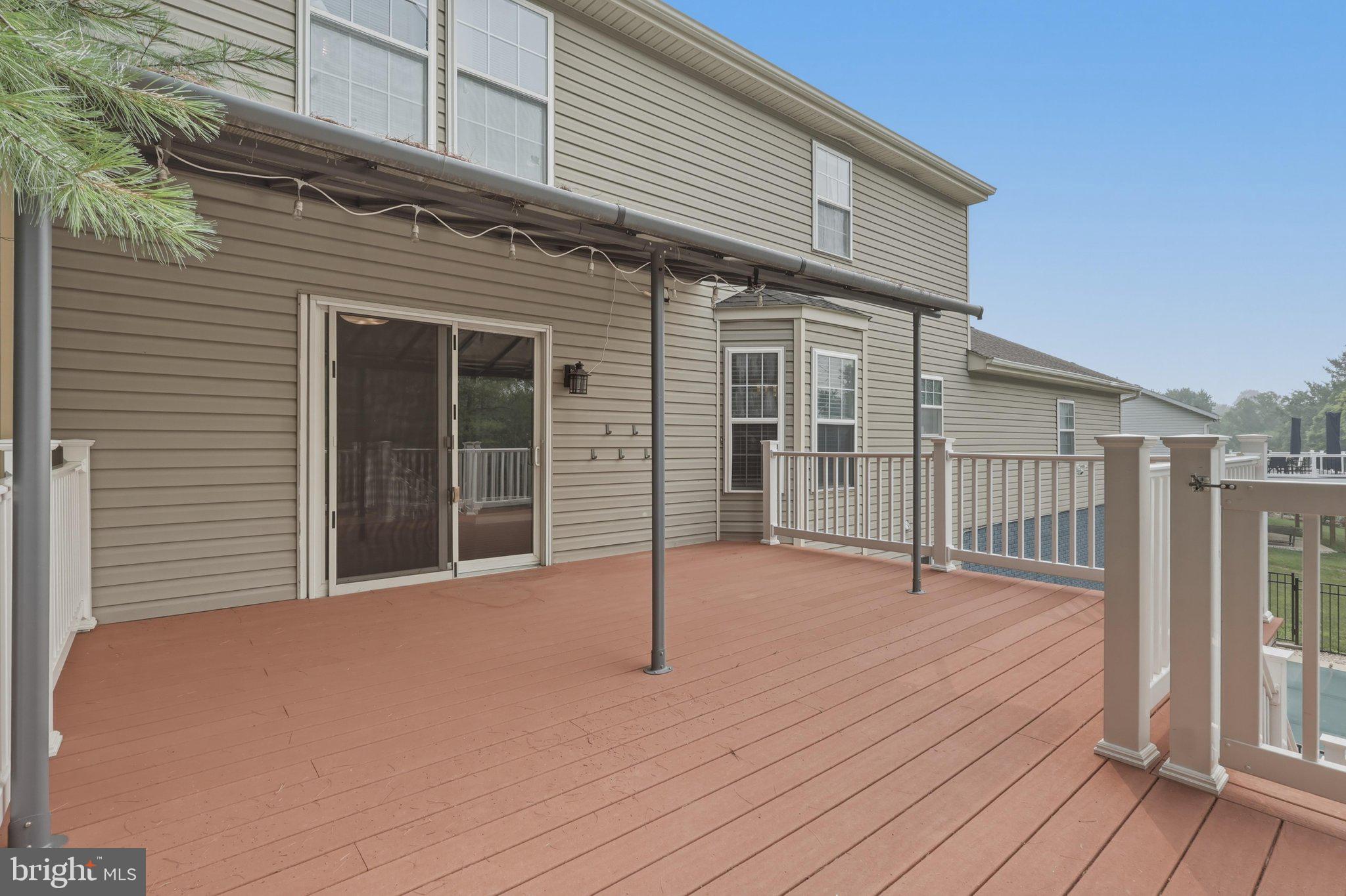 FAIRWAY MEADOWS - Residential