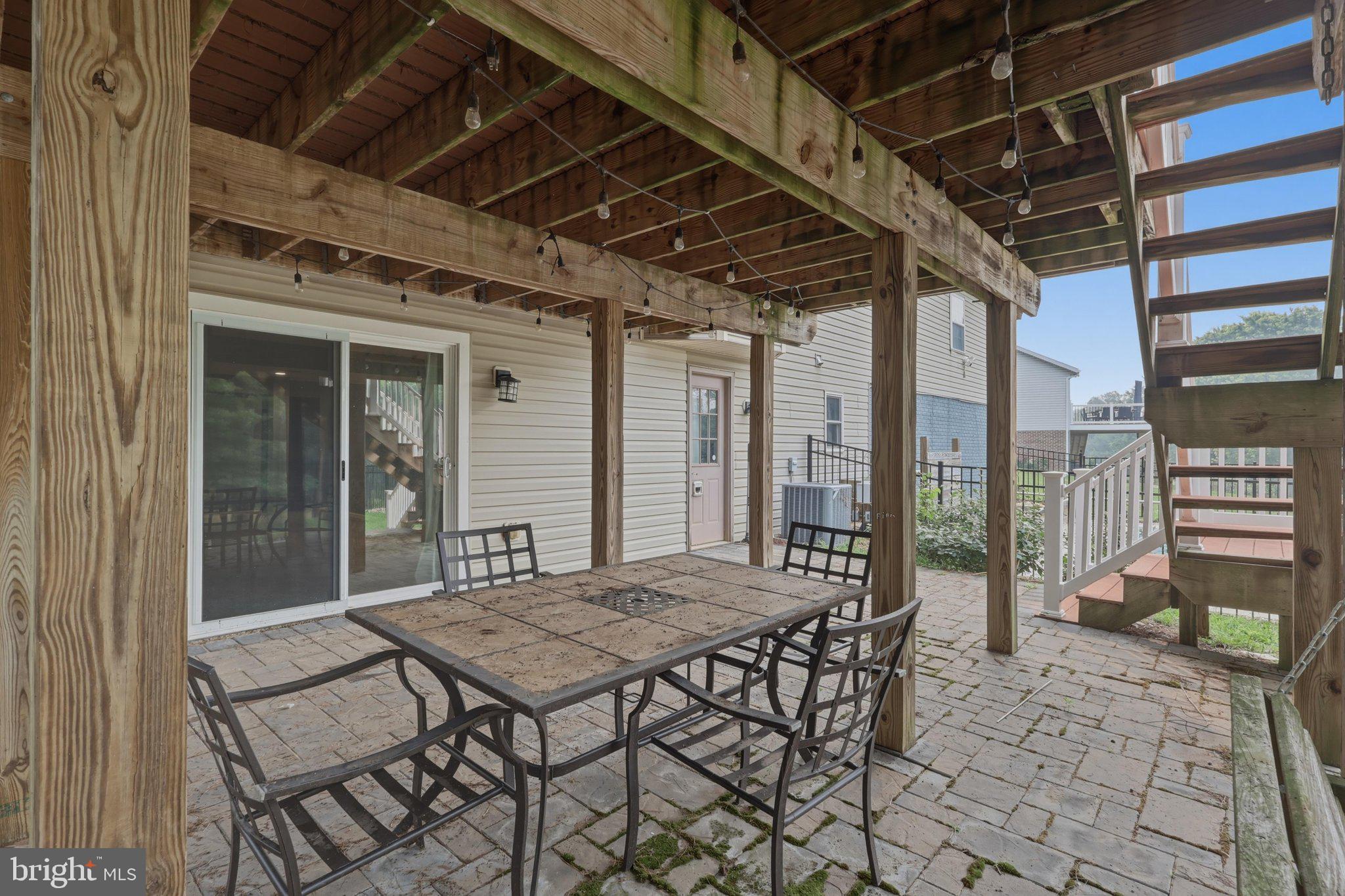 FAIRWAY MEADOWS - Residential