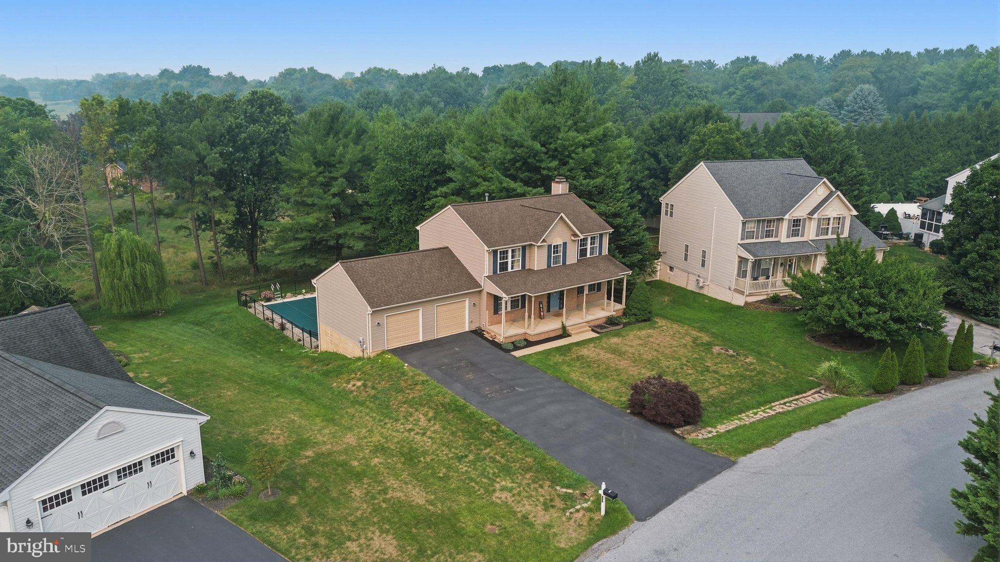 FAIRWAY MEADOWS - Residential