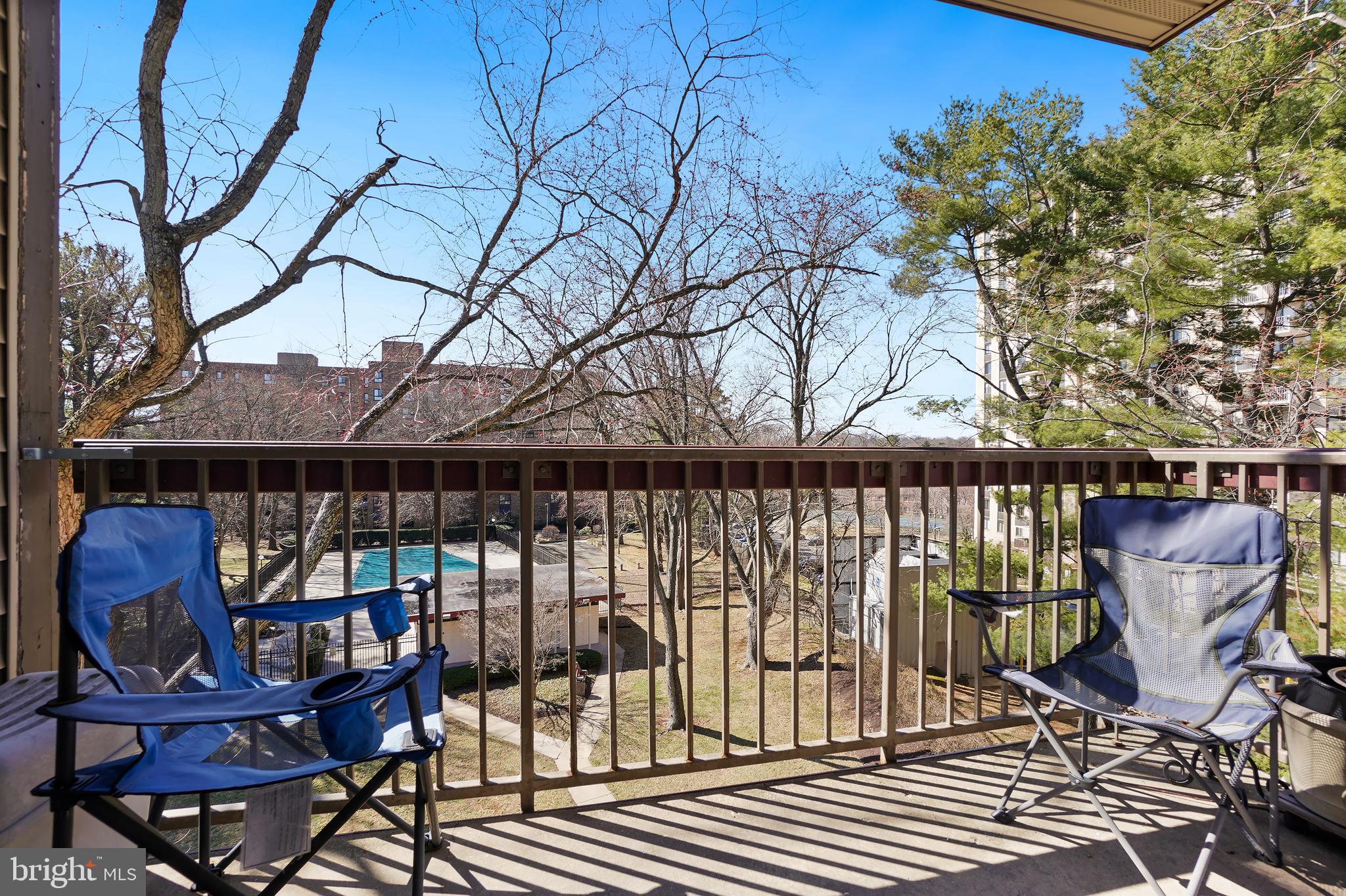 WEST SPRING - Residential