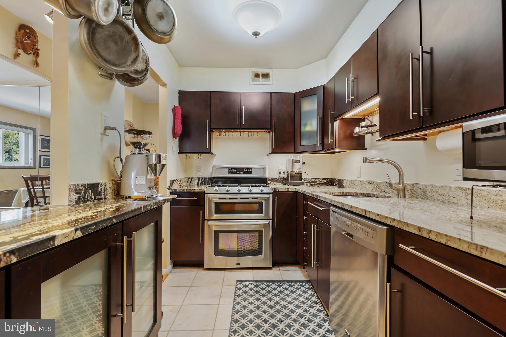 WEST SPRING - Residential