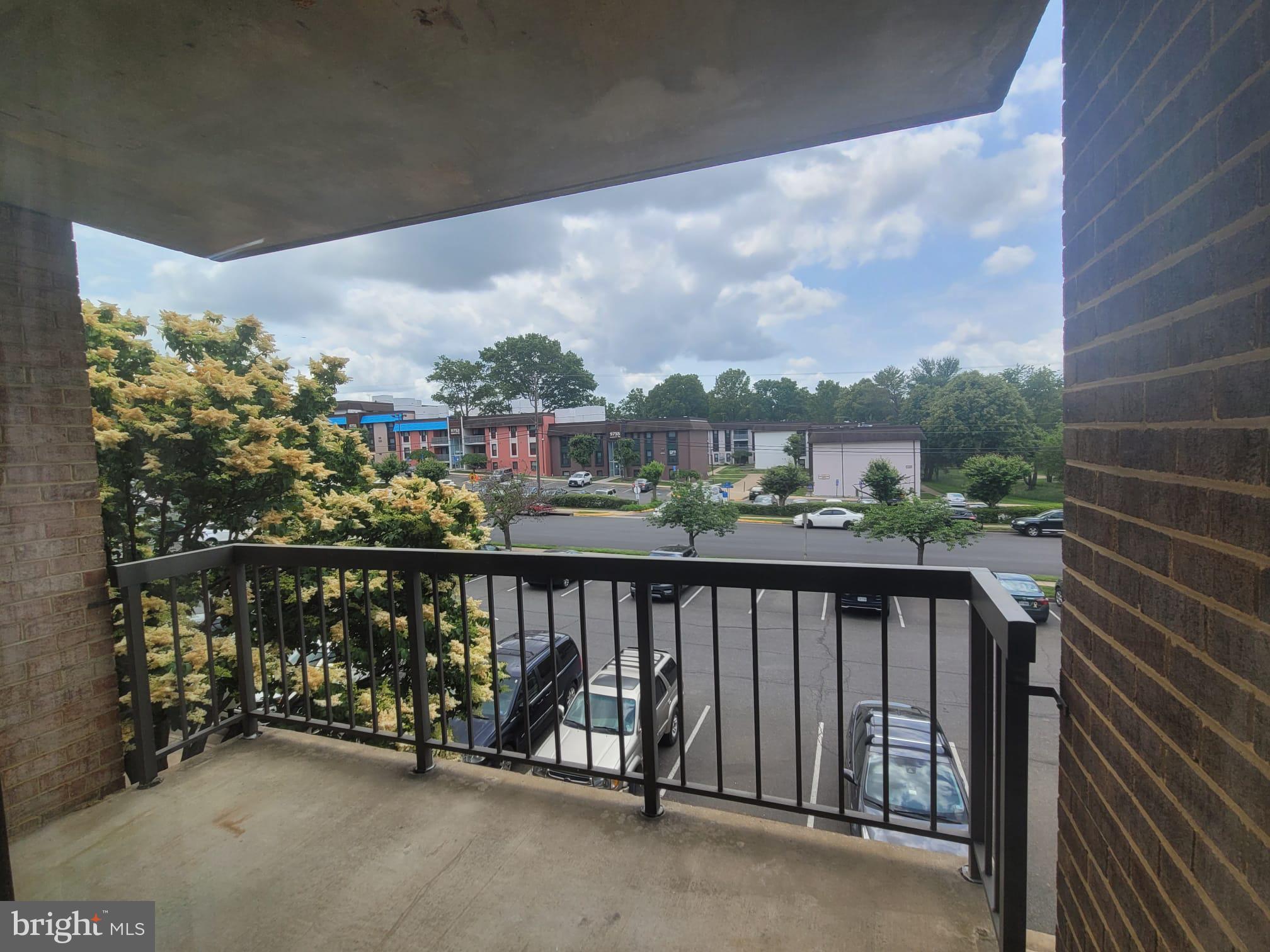 HAWTHORNE VILLAGE - Residential Lease
