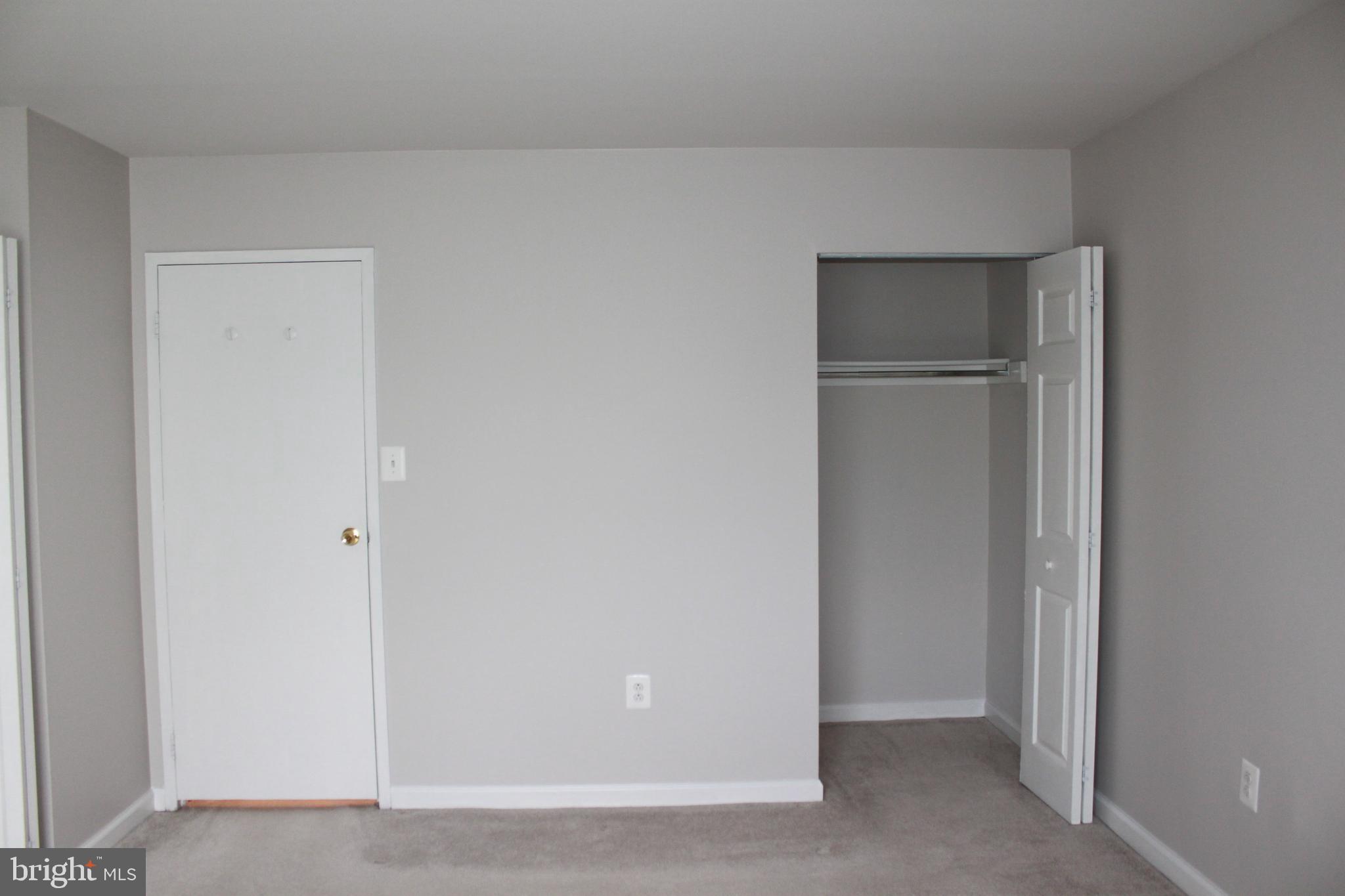 HAWTHORNE VILLAGE - Residential Lease