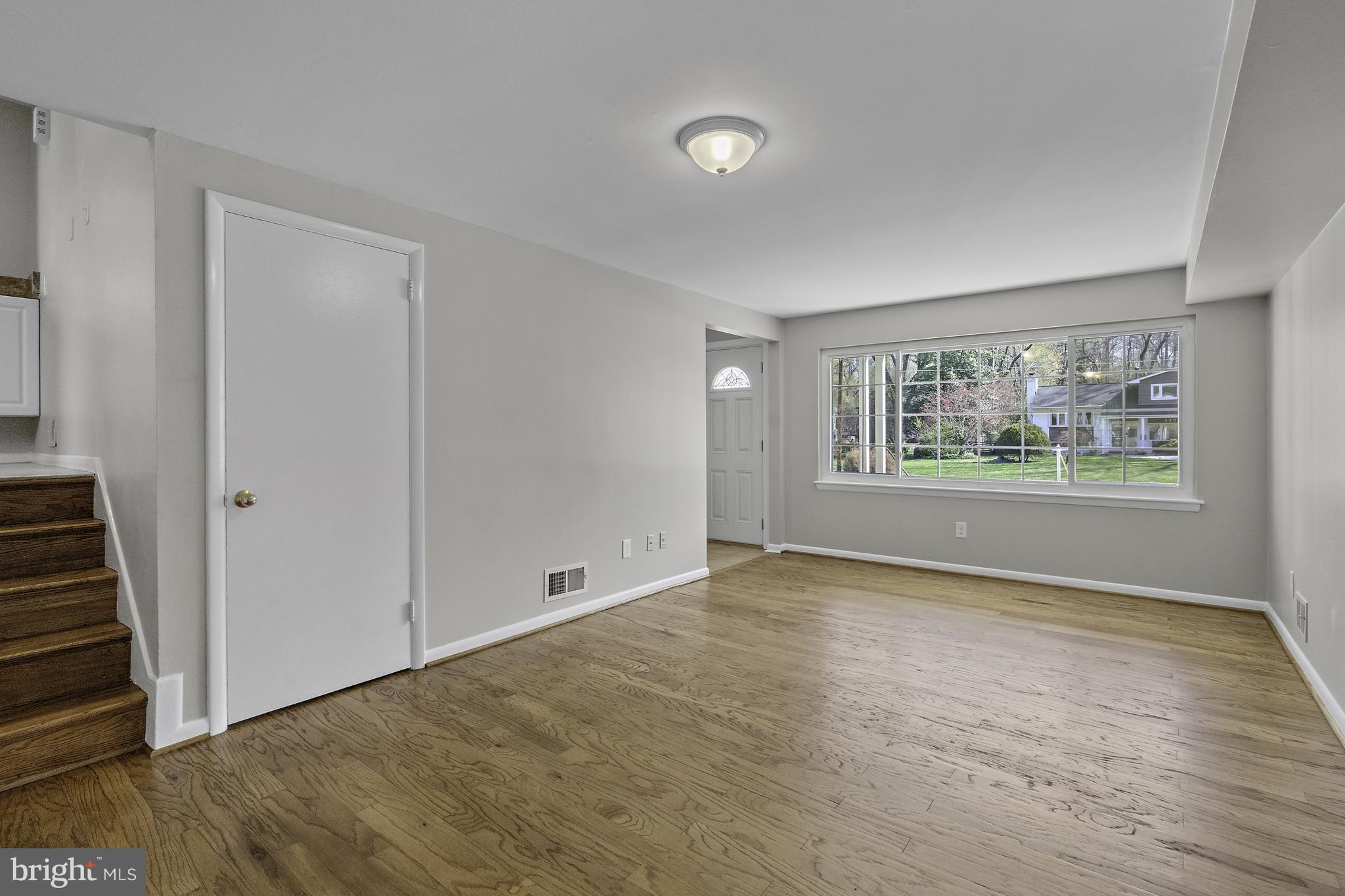 POTOMAC VALLEY - Residential Lease