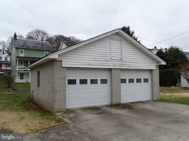 WINDSOR BORO - Residential