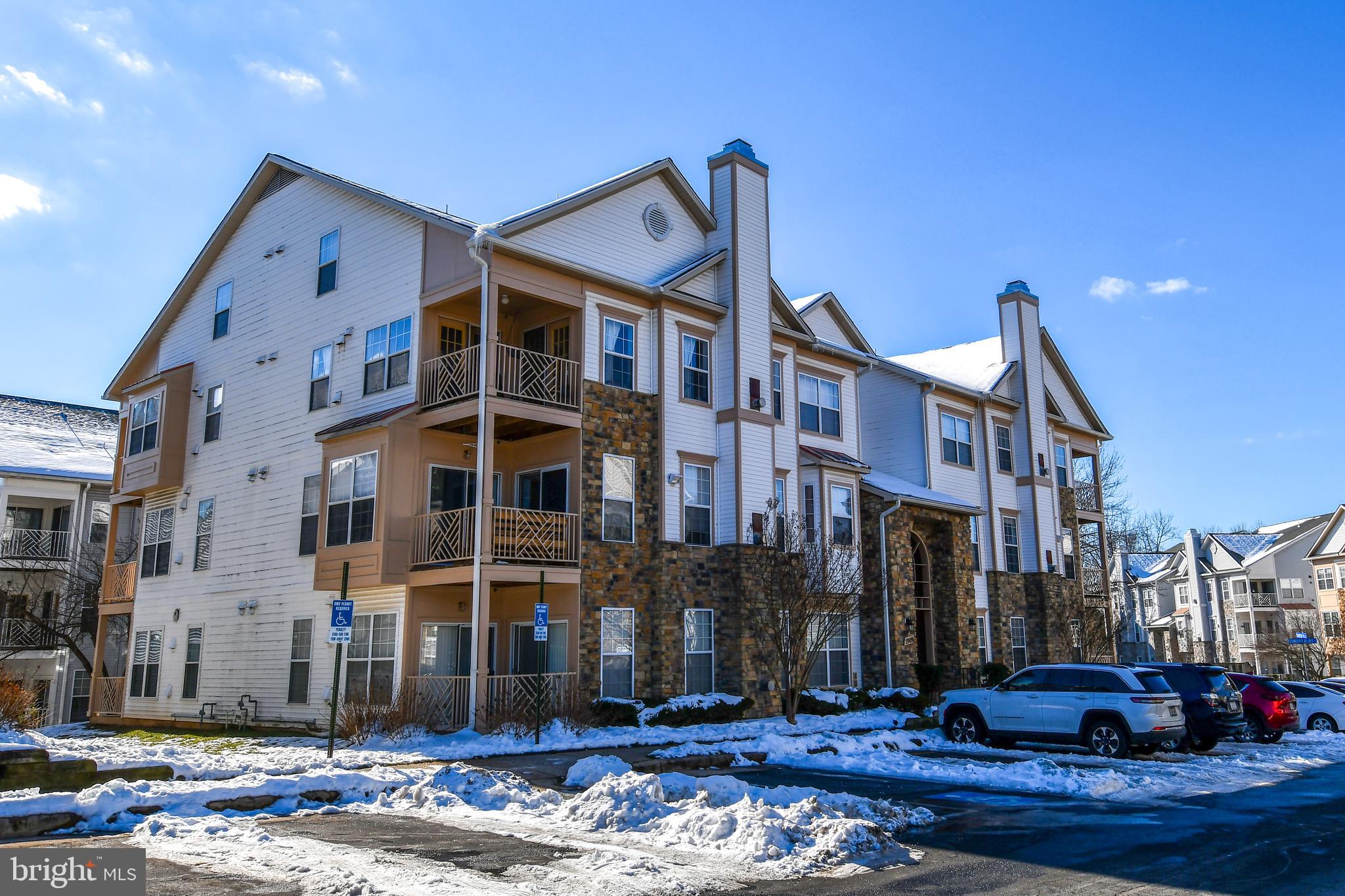 FOUNDERS WALK - Residential Lease
