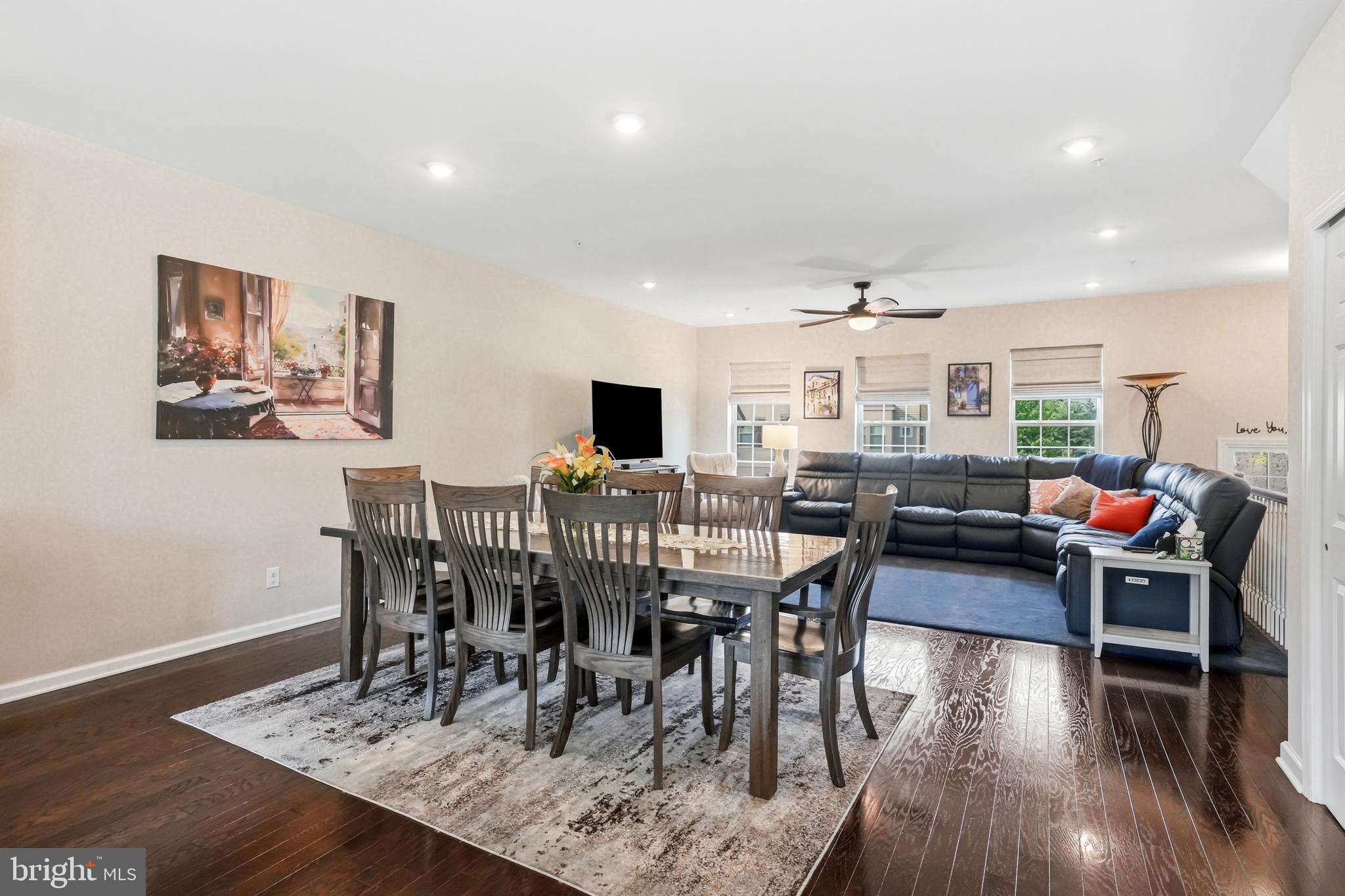 TALL OAKS - Residential