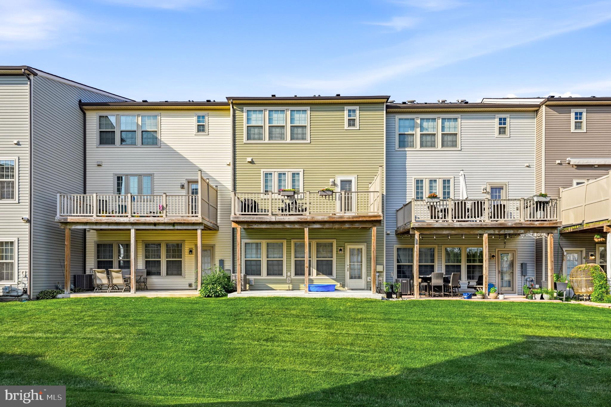 TALL OAKS - Residential