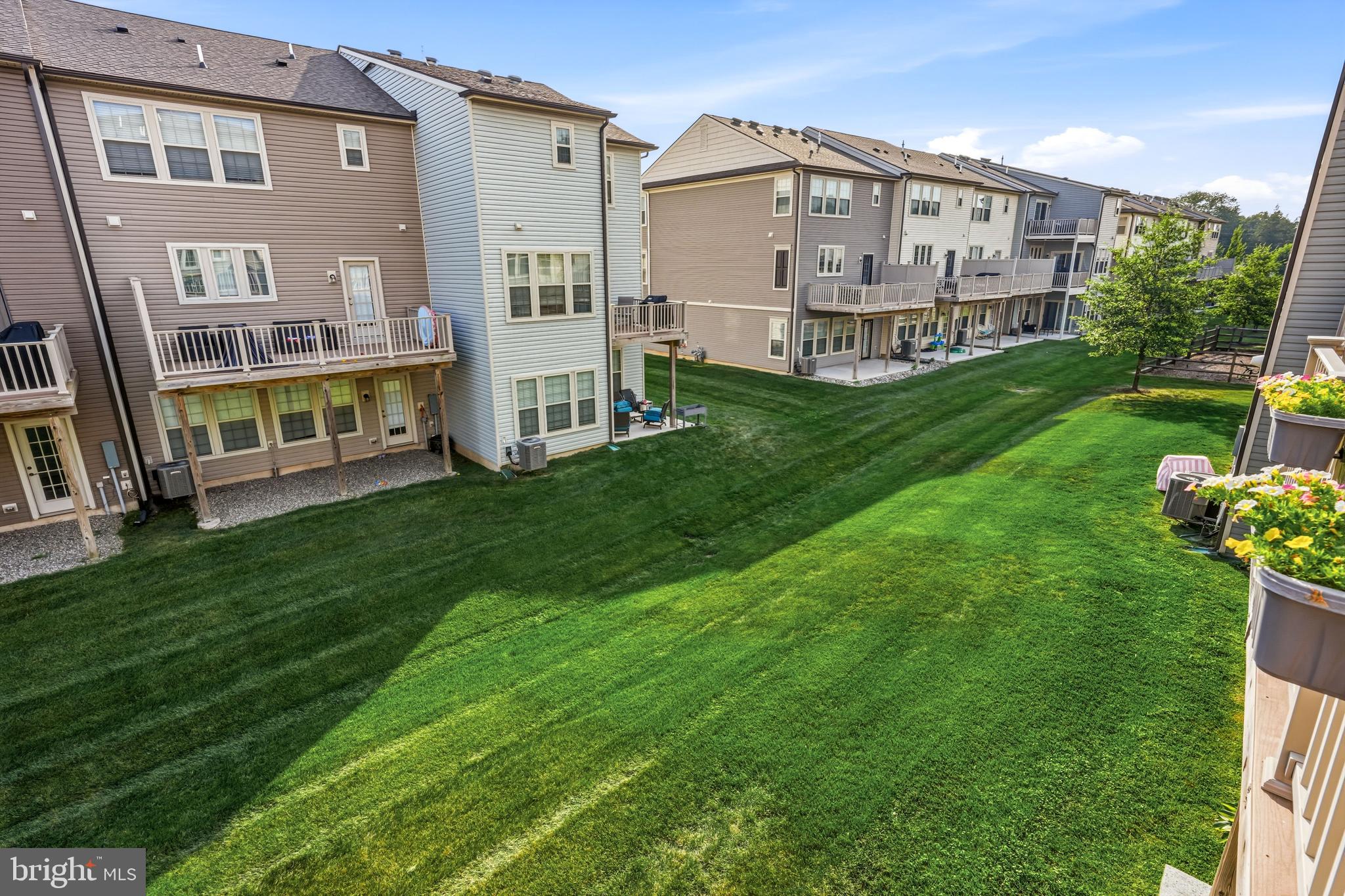TALL OAKS - Residential