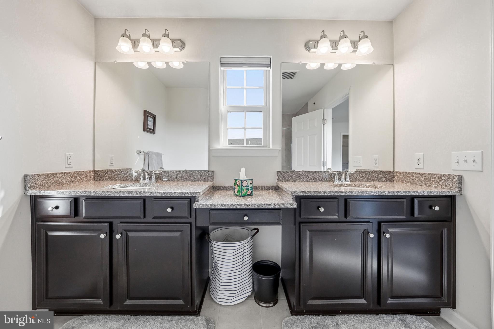TALL OAKS - Residential