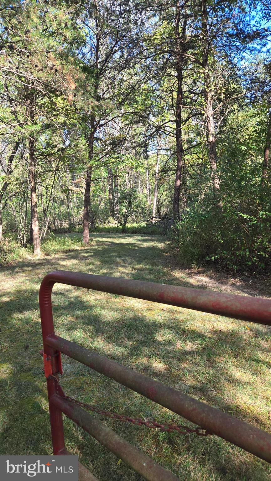 BIRCH CREEK - Land
