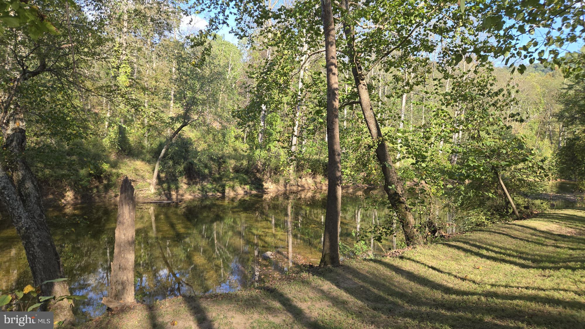 BIRCH CREEK - Land