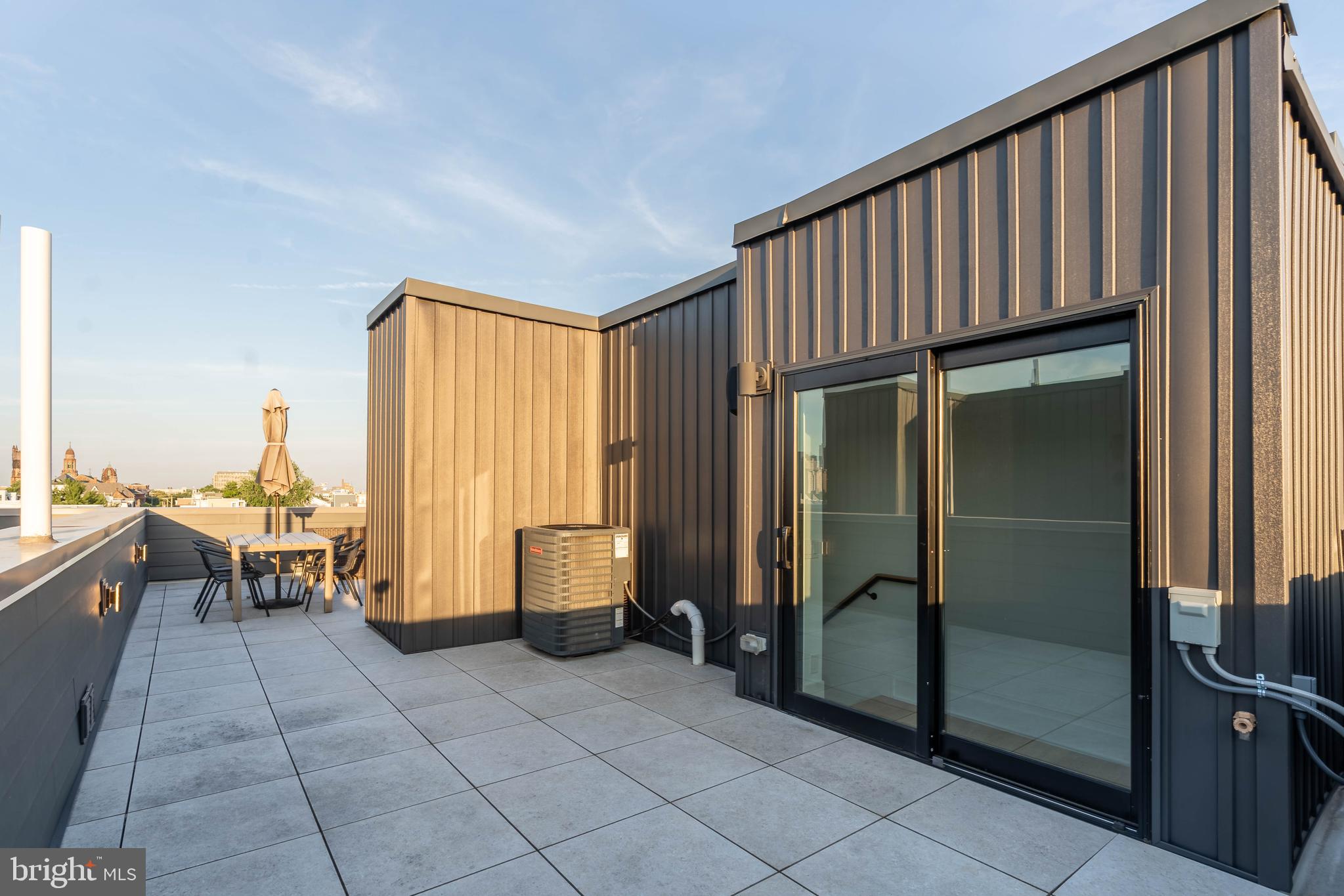 GRADUATE HOSPITAL - Residential