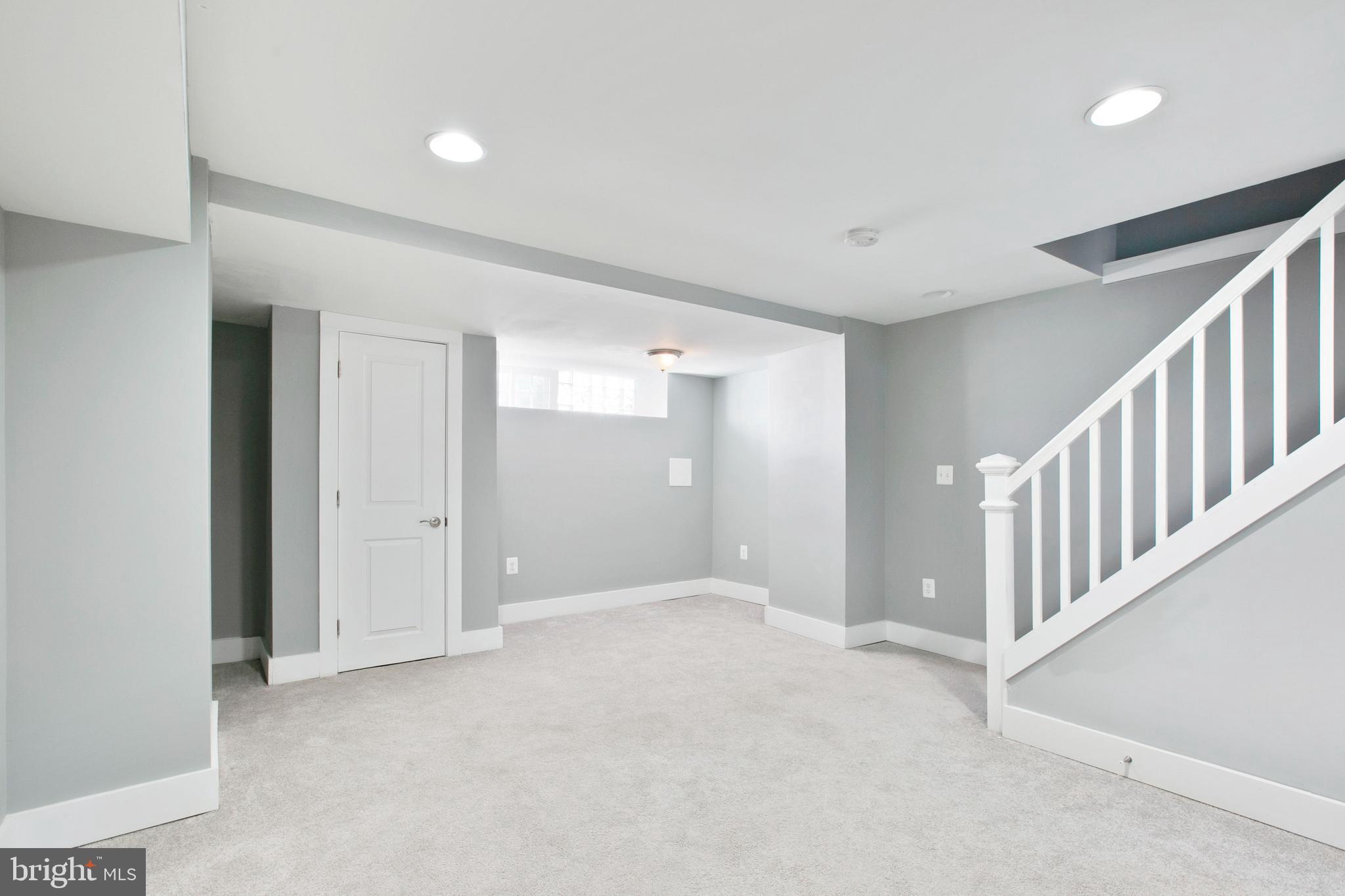 GREEKTOWN - Residential Lease