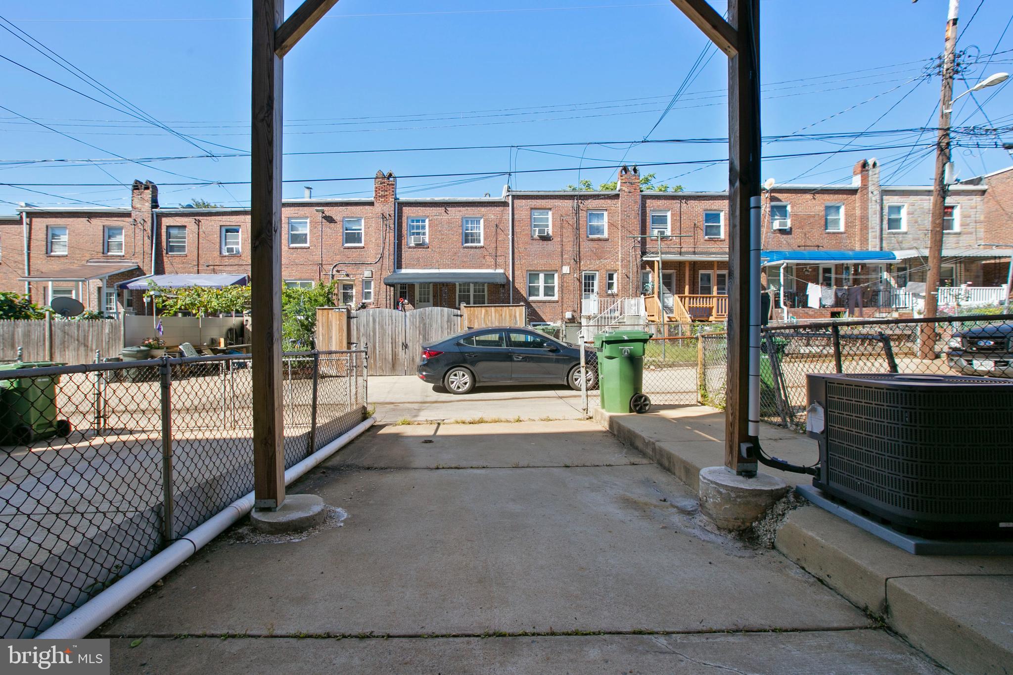 GREEKTOWN - Residential Lease