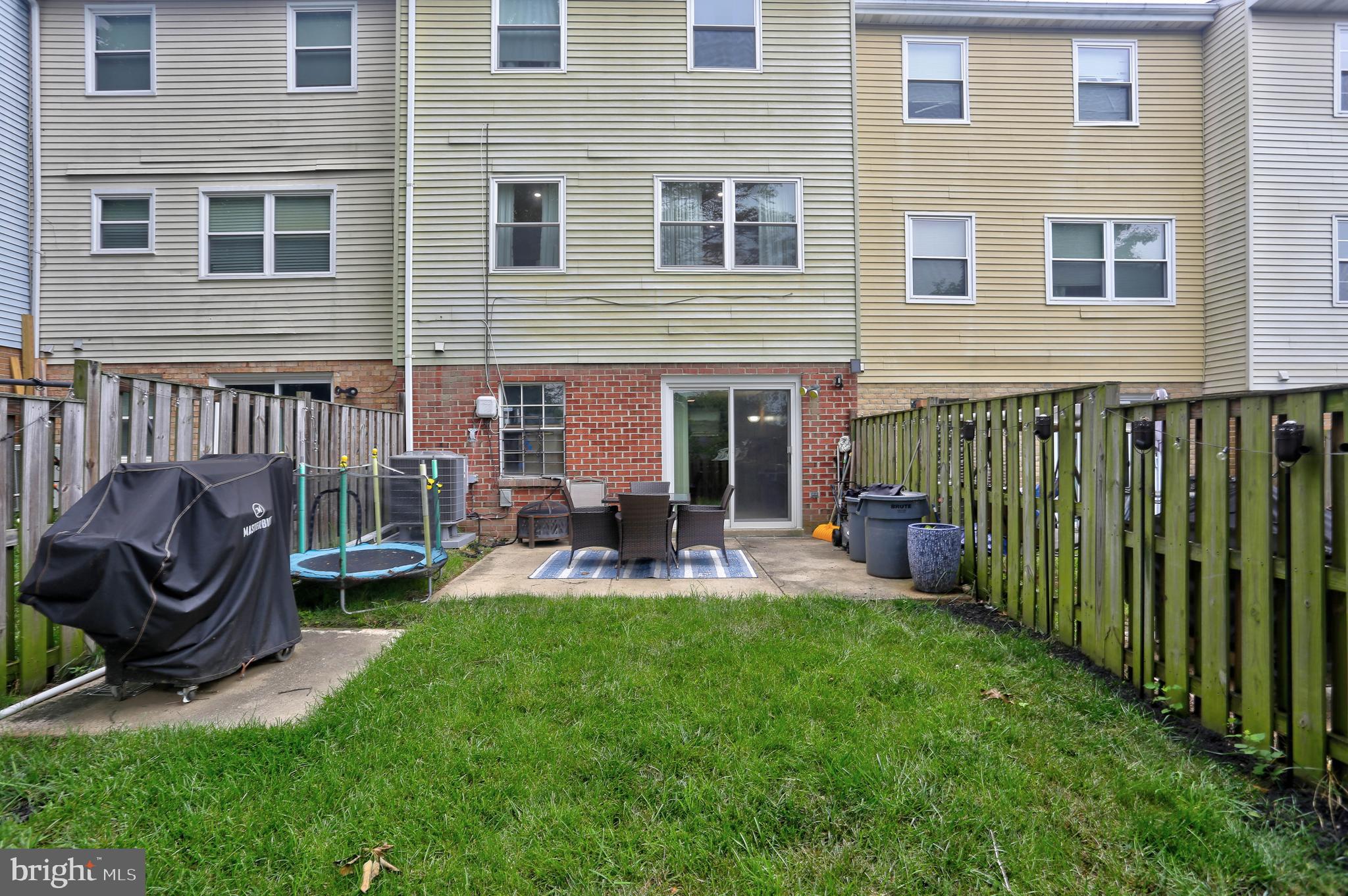 KINGS POINT - Residential