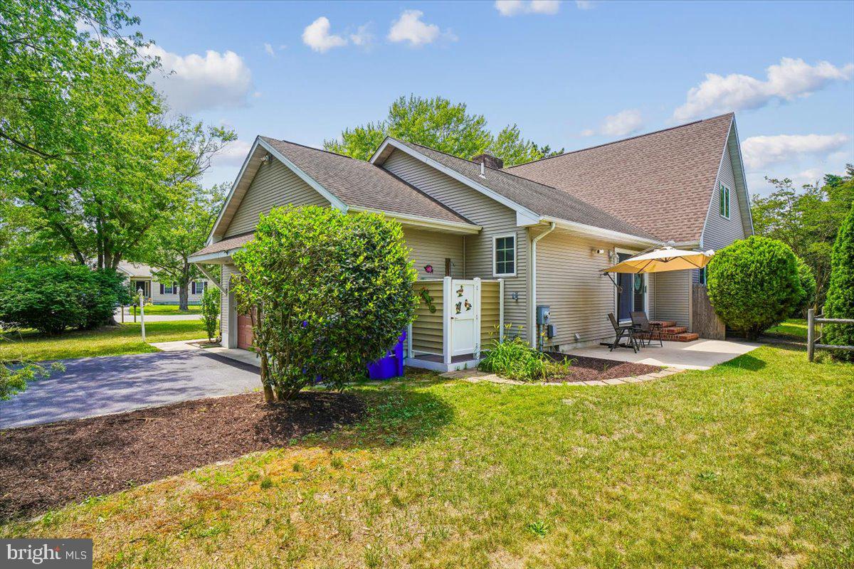 WHITES CREEK MANOR - Residential