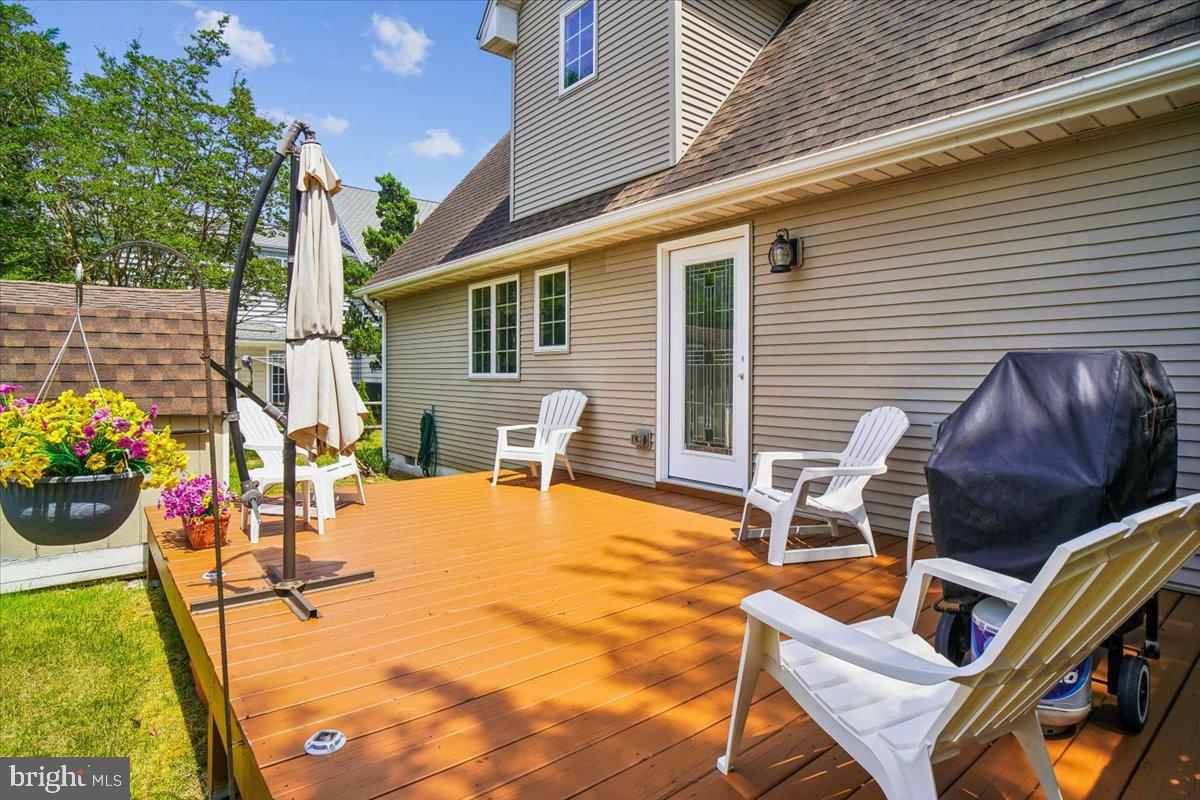 WHITES CREEK MANOR - Residential