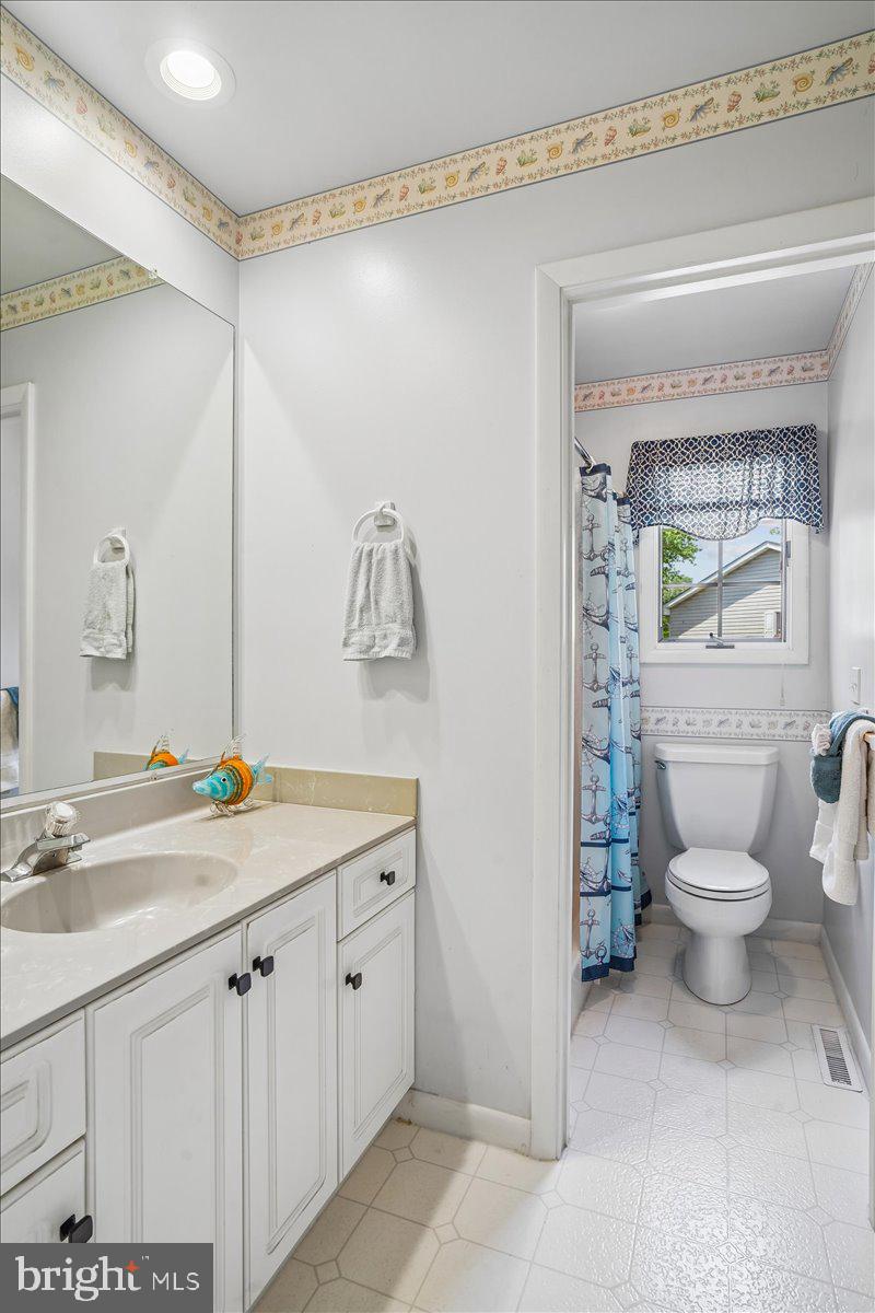 WHITES CREEK MANOR - Residential