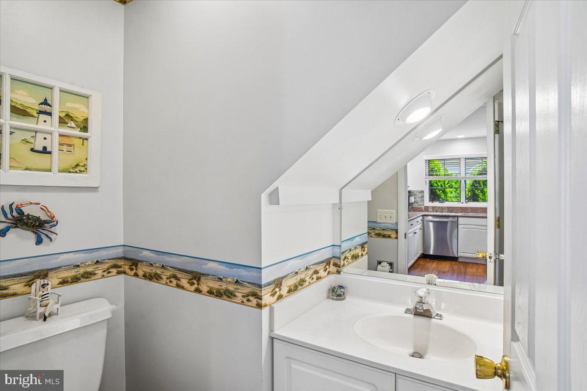 WHITES CREEK MANOR - Residential