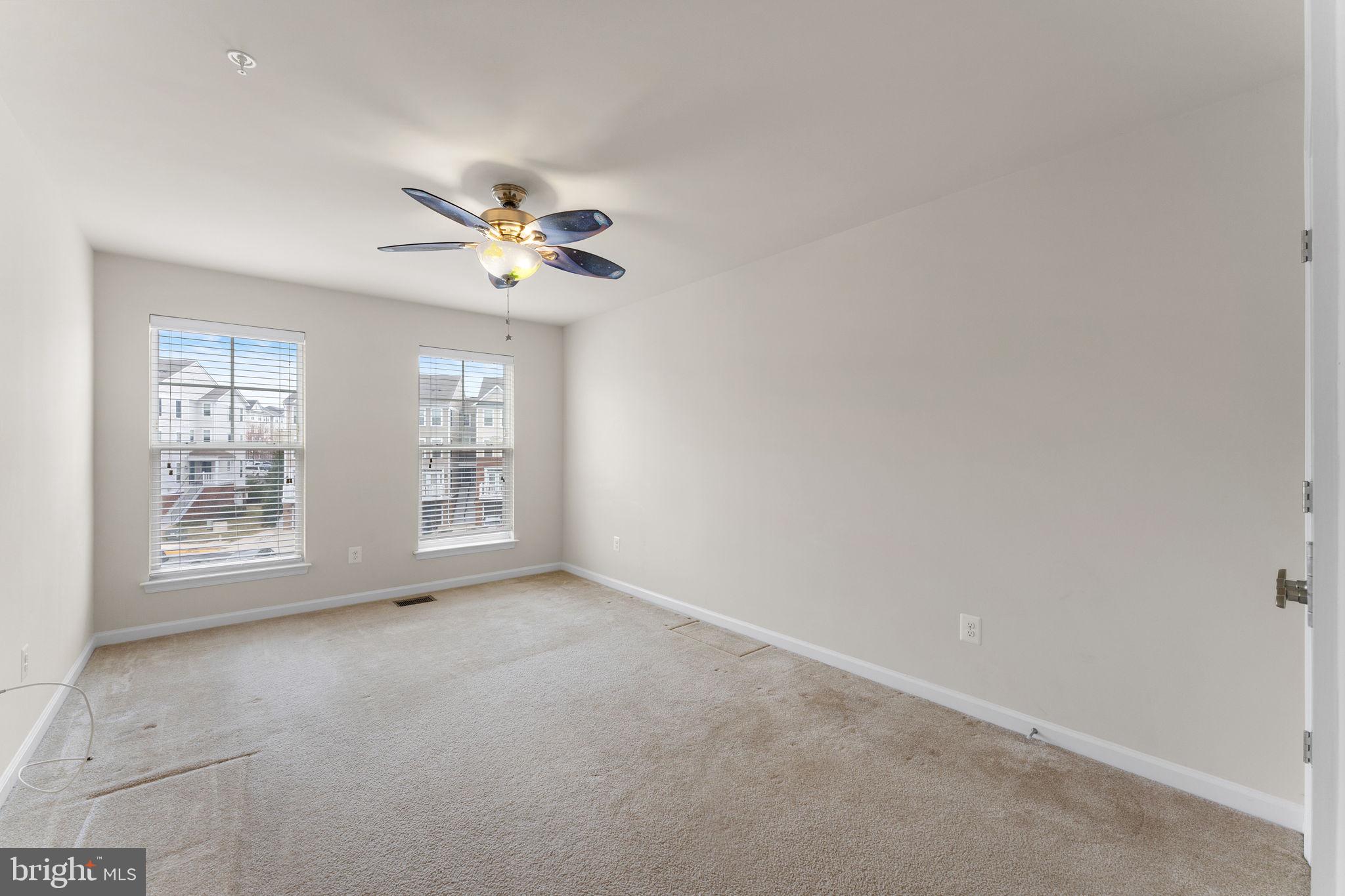 SUMMERWALK AT STONE RIDGE - Residential Lease