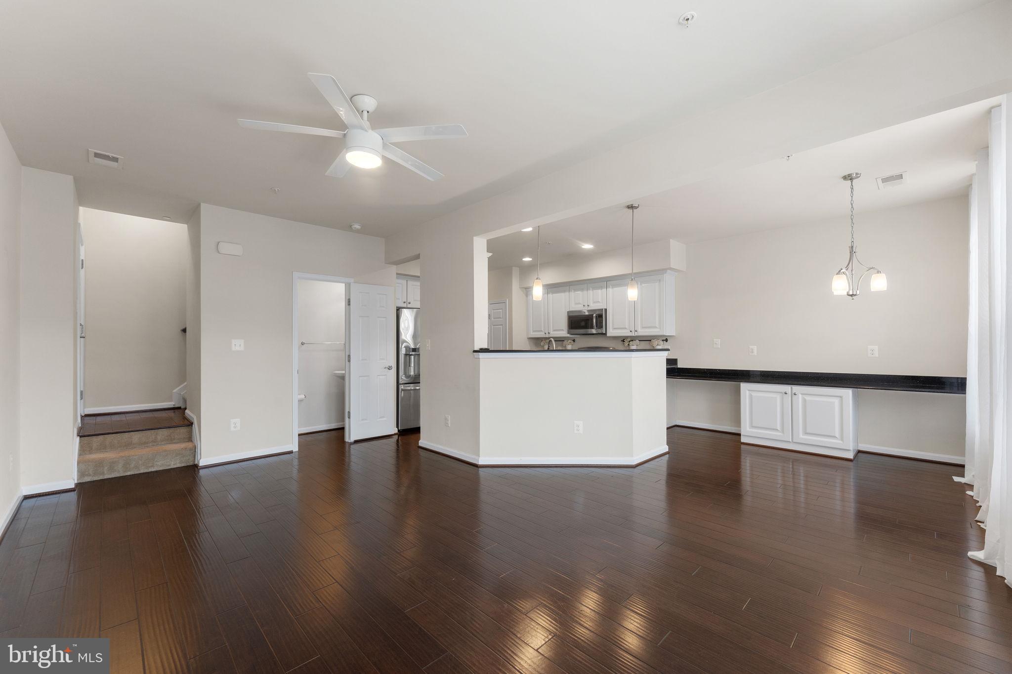 SUMMERWALK AT STONE RIDGE - Residential Lease