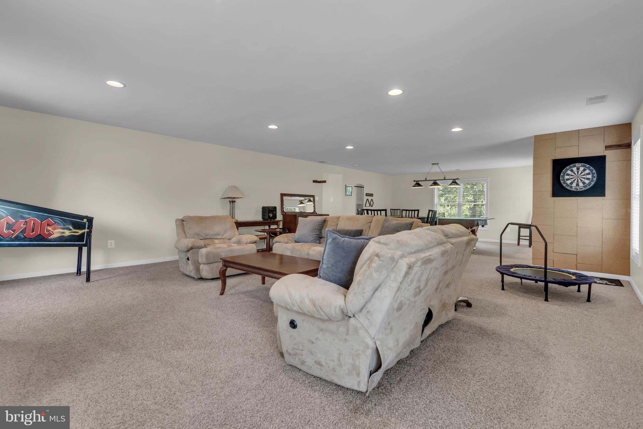 LAKE SHORE - Residential