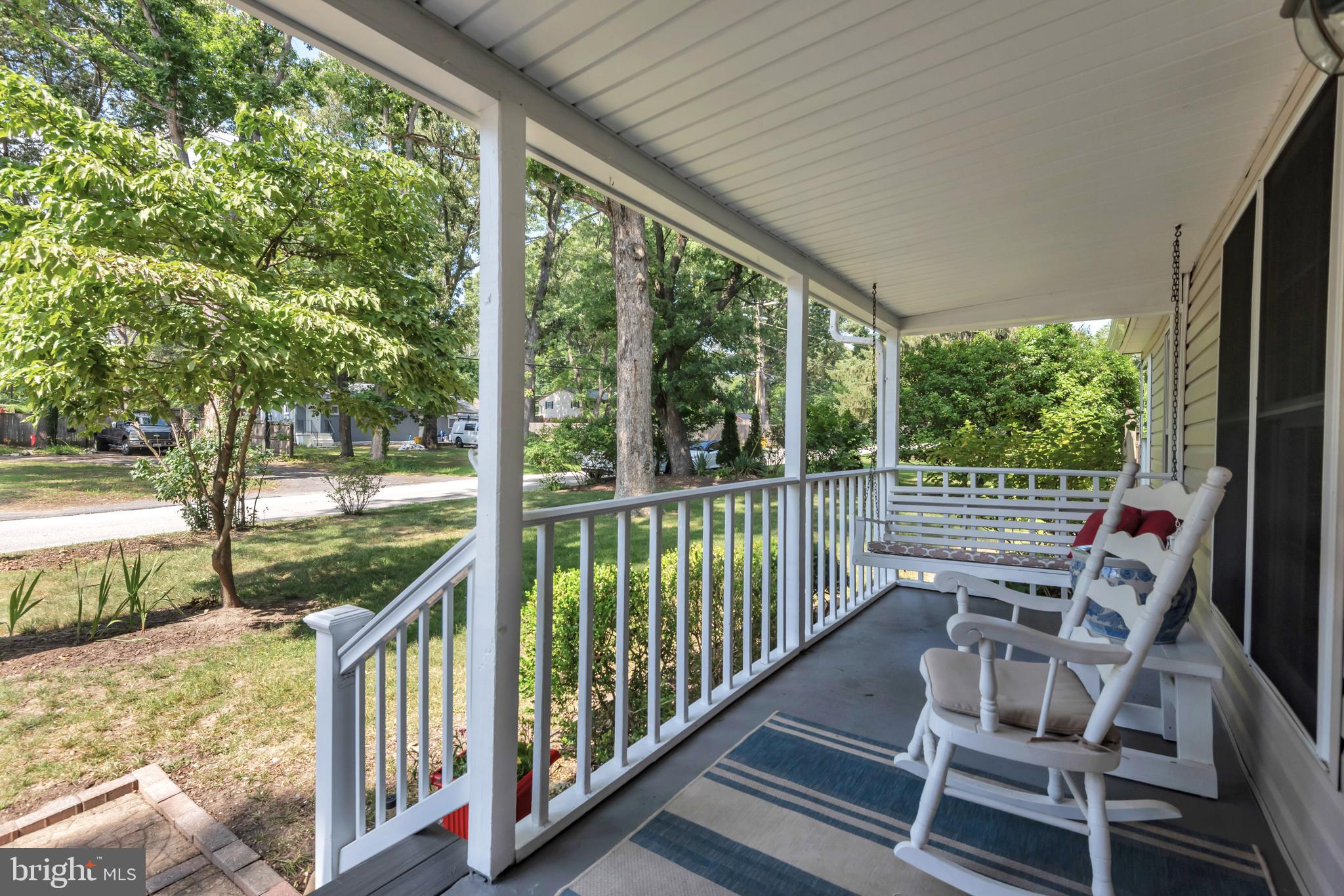 LAKE SHORE - Residential