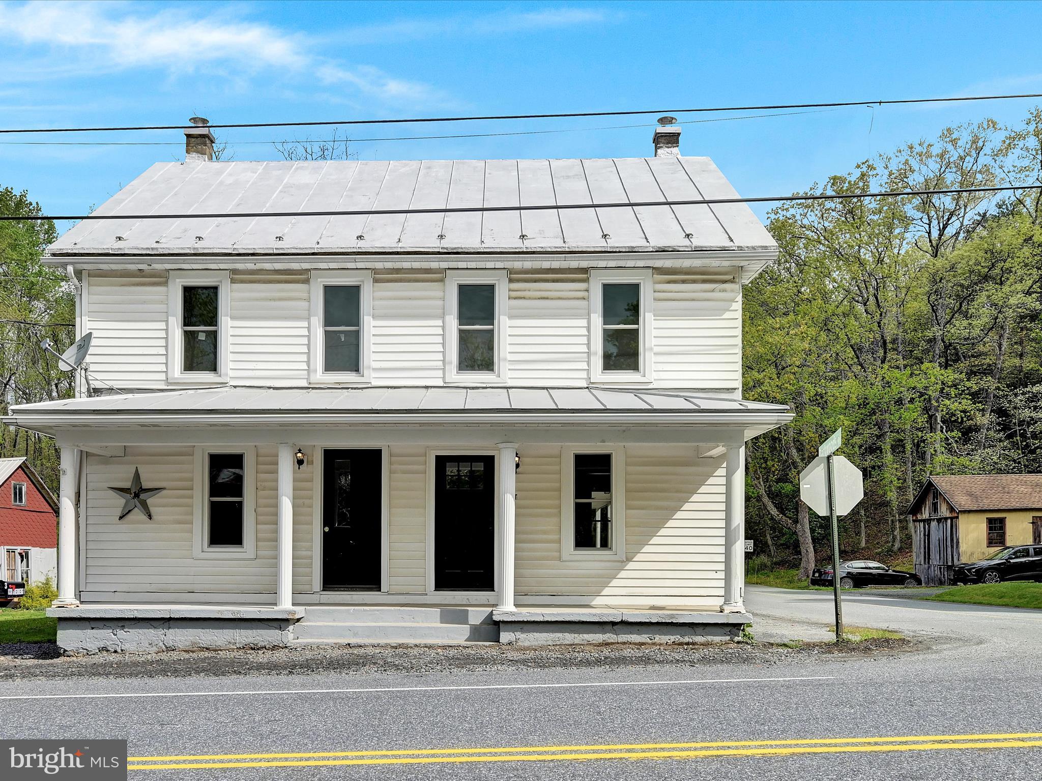 PINE GROVE - Residential Lease