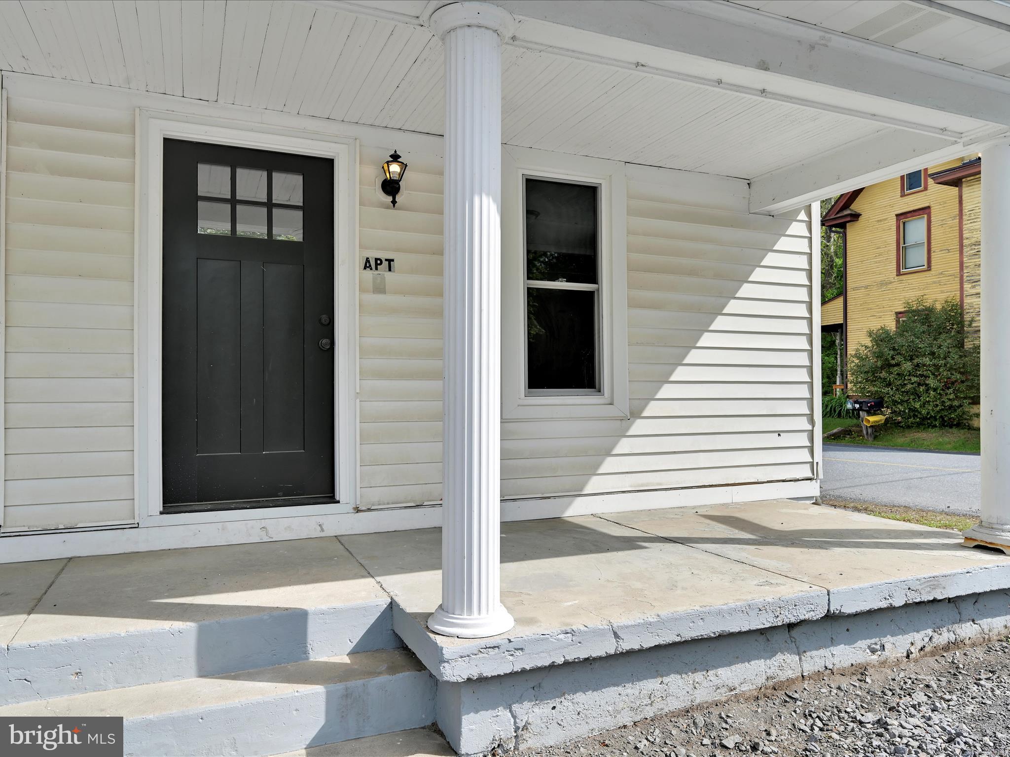 PINE GROVE - Residential Lease