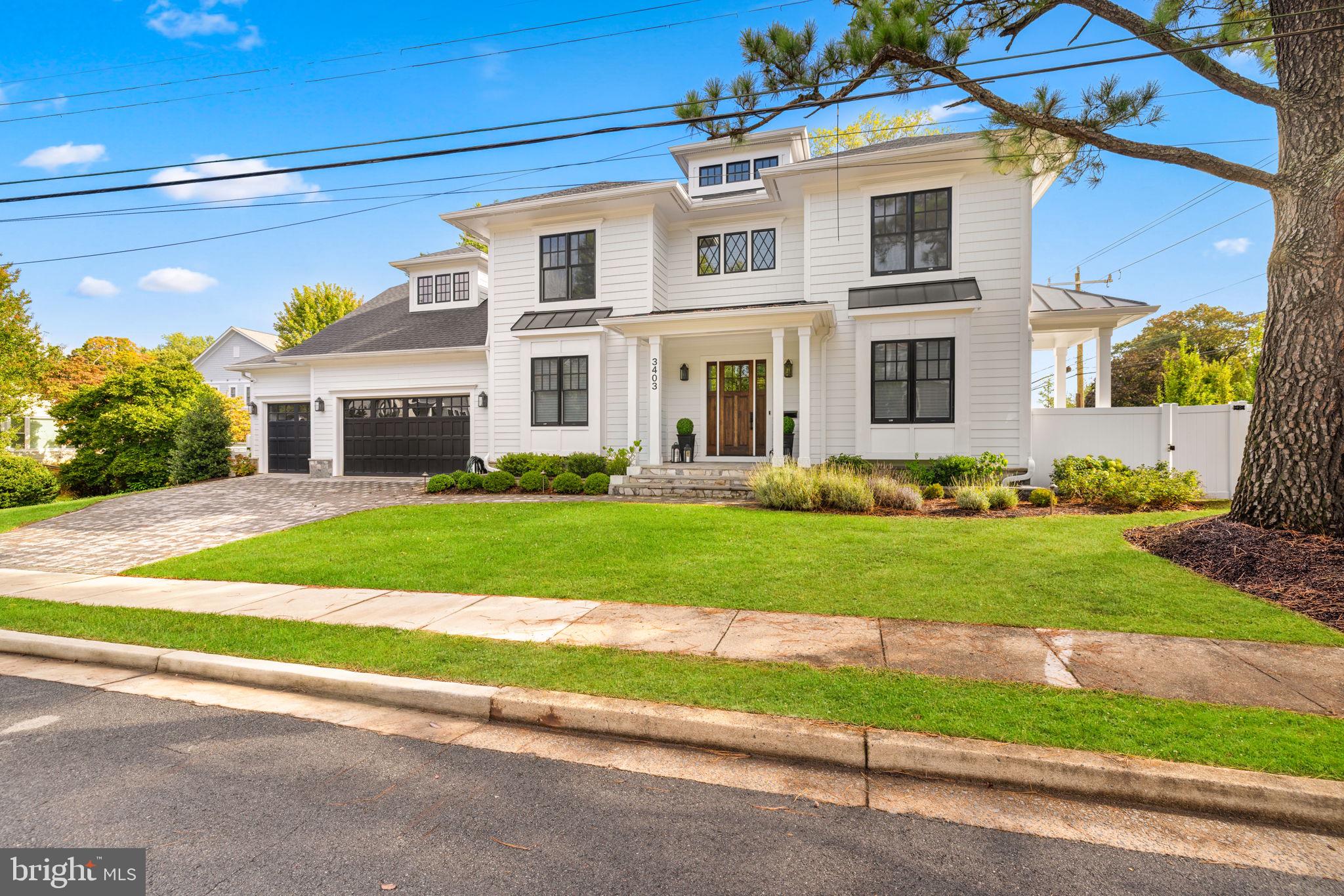 WILLIAMSBURG VILLAGE - Residential