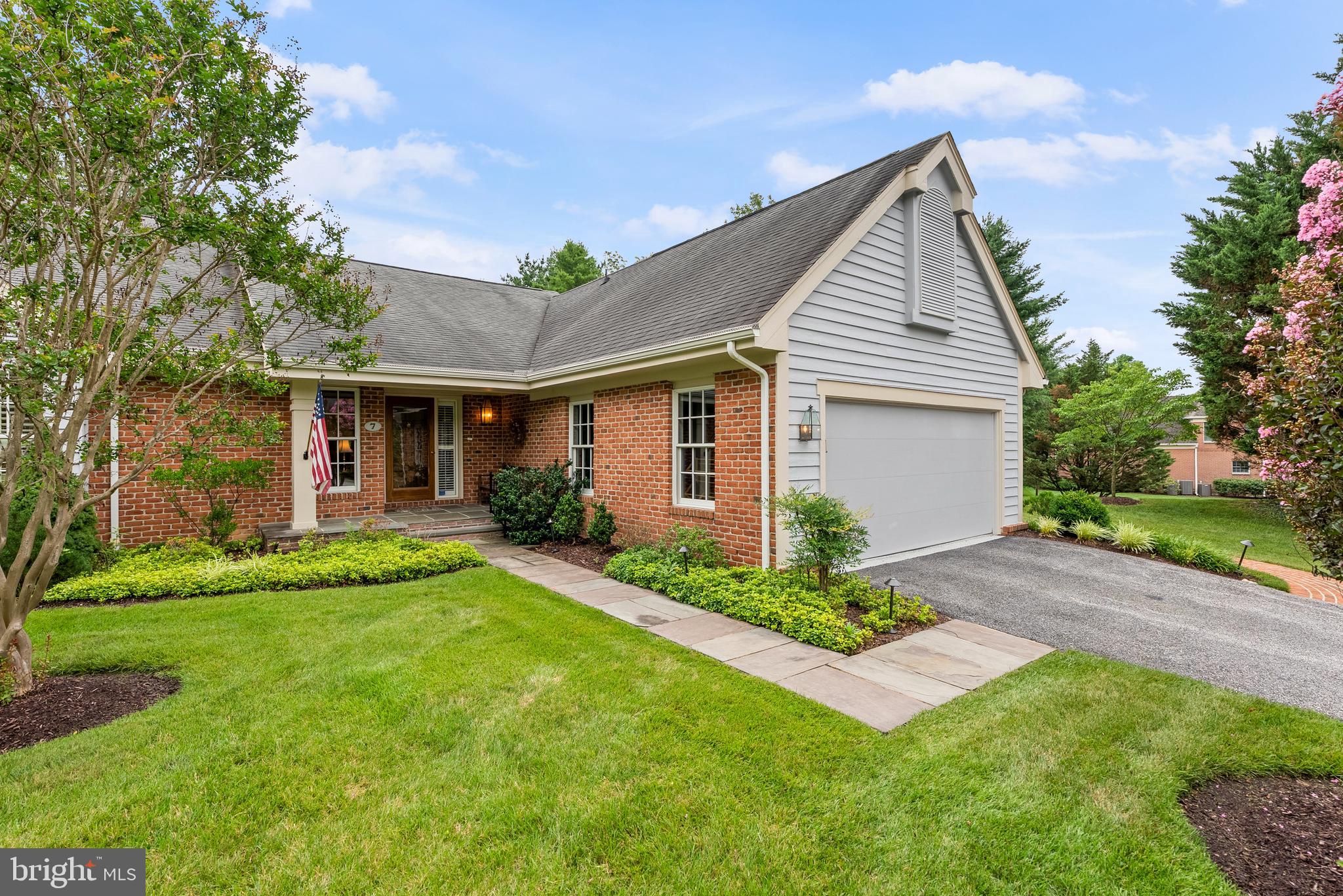 THE MEADOWS OF GREEN SPRING - Residential