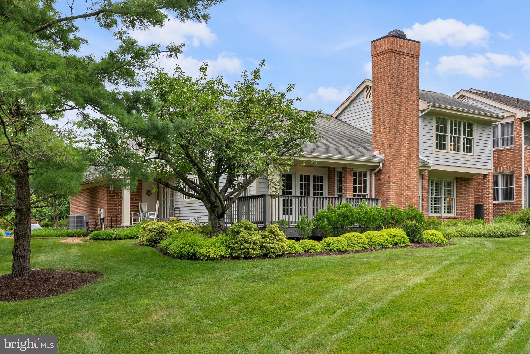 THE MEADOWS OF GREEN SPRING - Residential