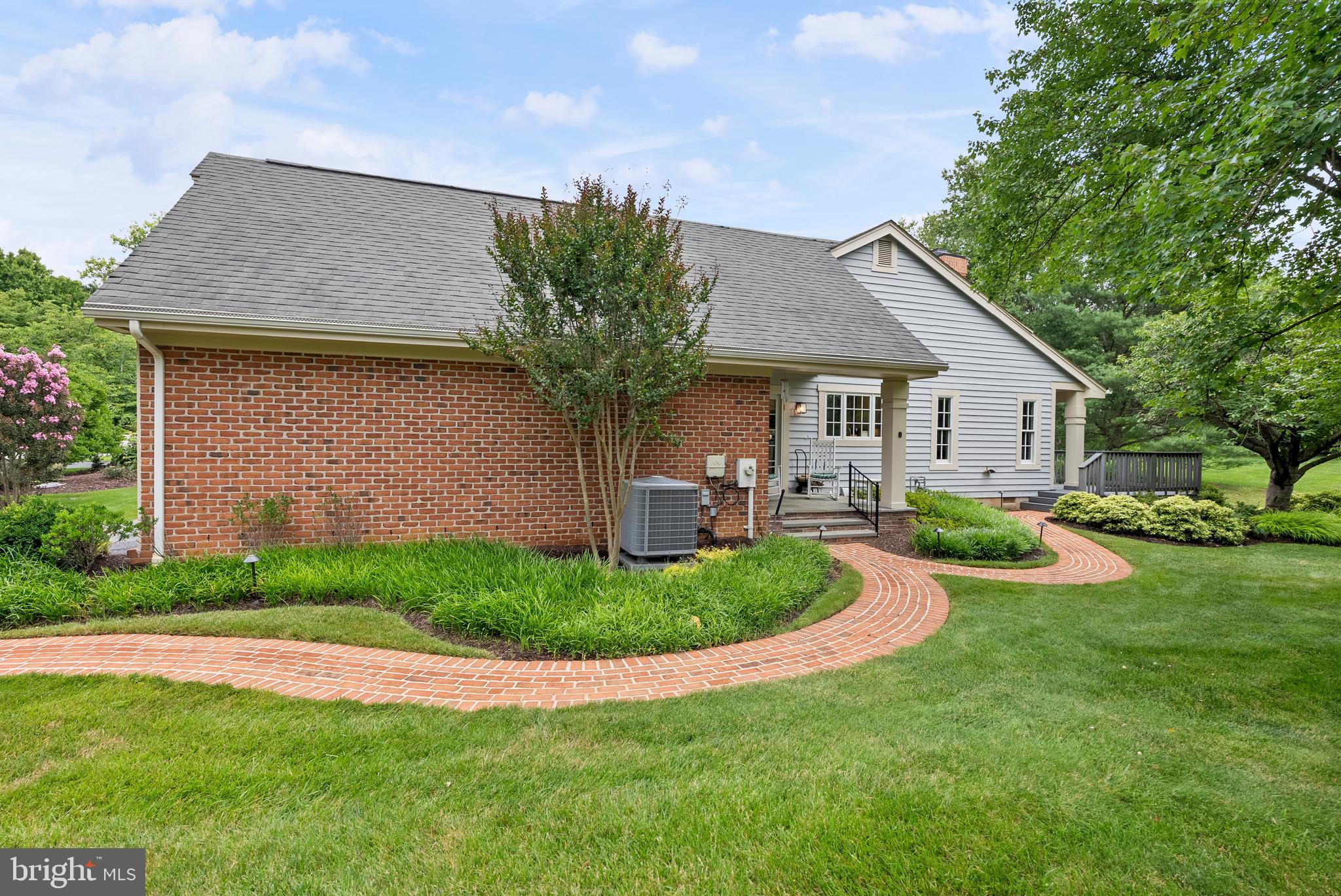 THE MEADOWS OF GREEN SPRING - Residential