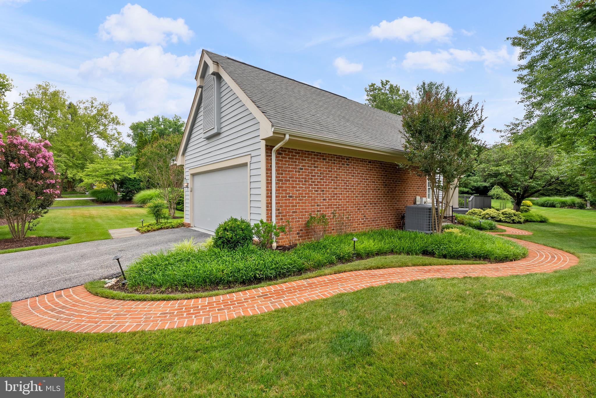THE MEADOWS OF GREEN SPRING - Residential