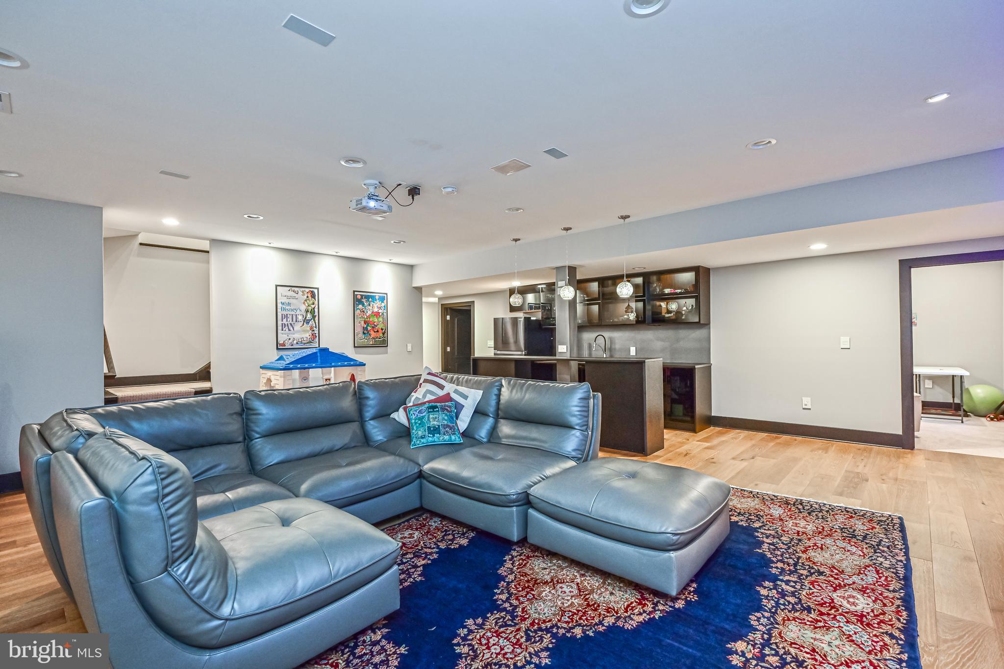 PIMMIT HILLS - Residential