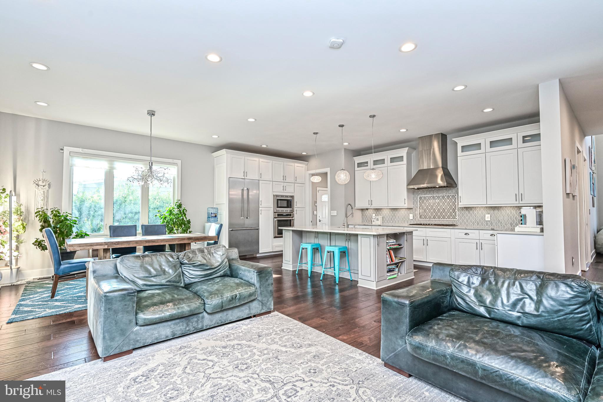 PIMMIT HILLS - Residential