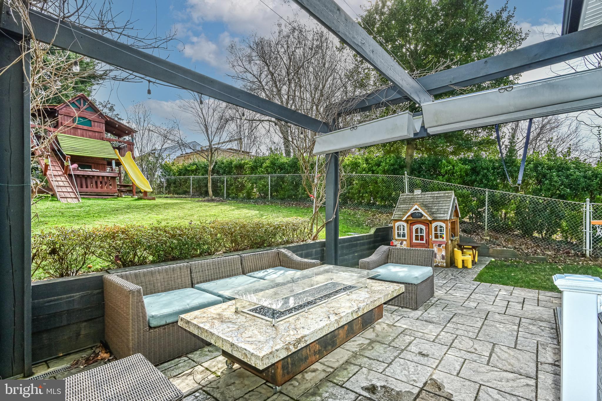 PIMMIT HILLS - Residential