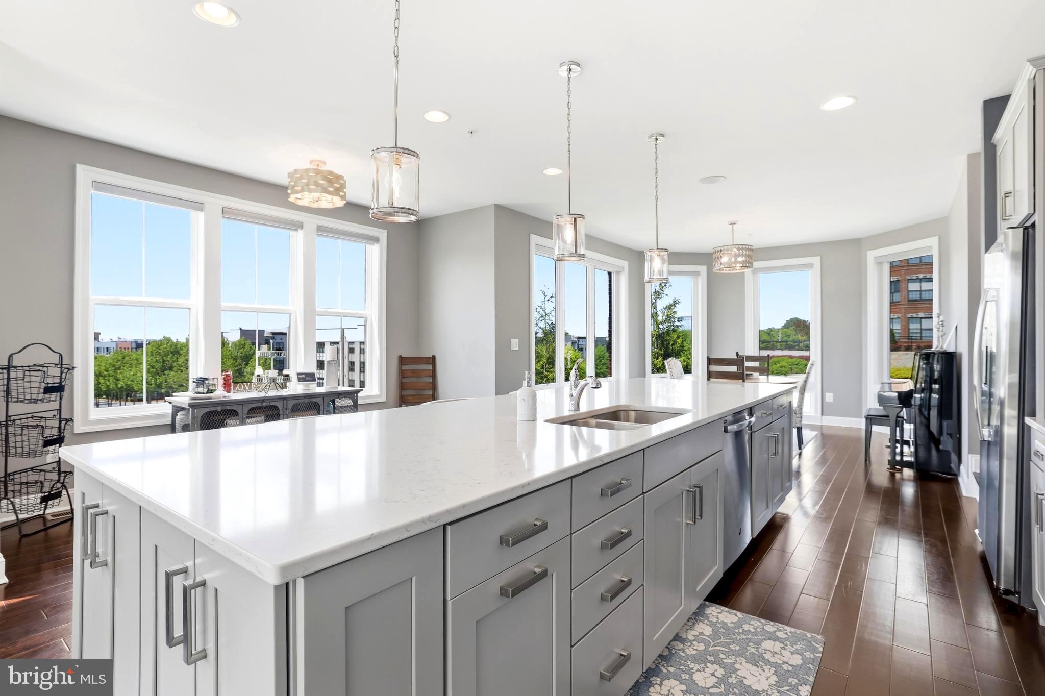 POTOMAC OVERLOOK CONDO - Residential