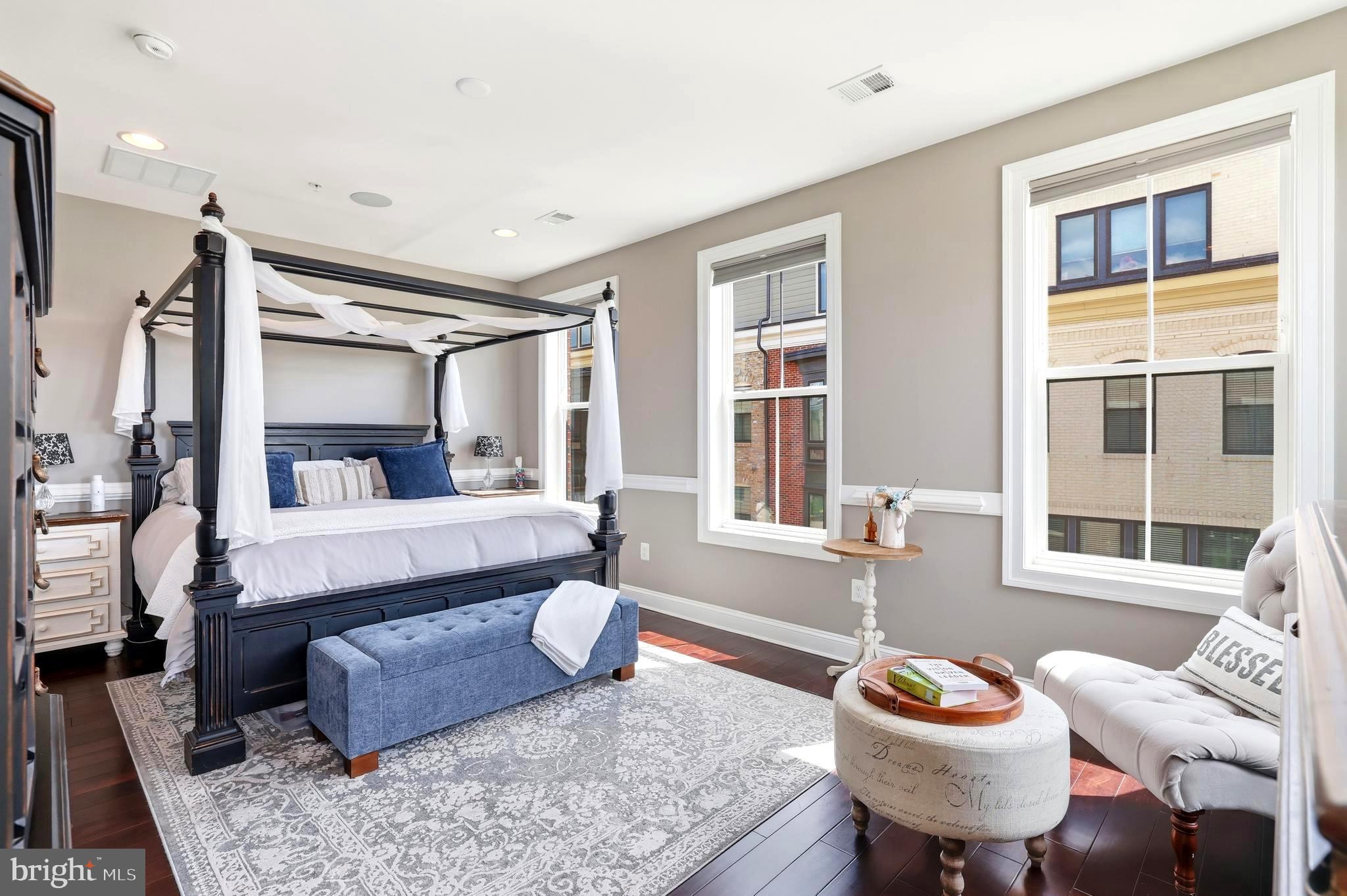 POTOMAC OVERLOOK CONDO - Residential