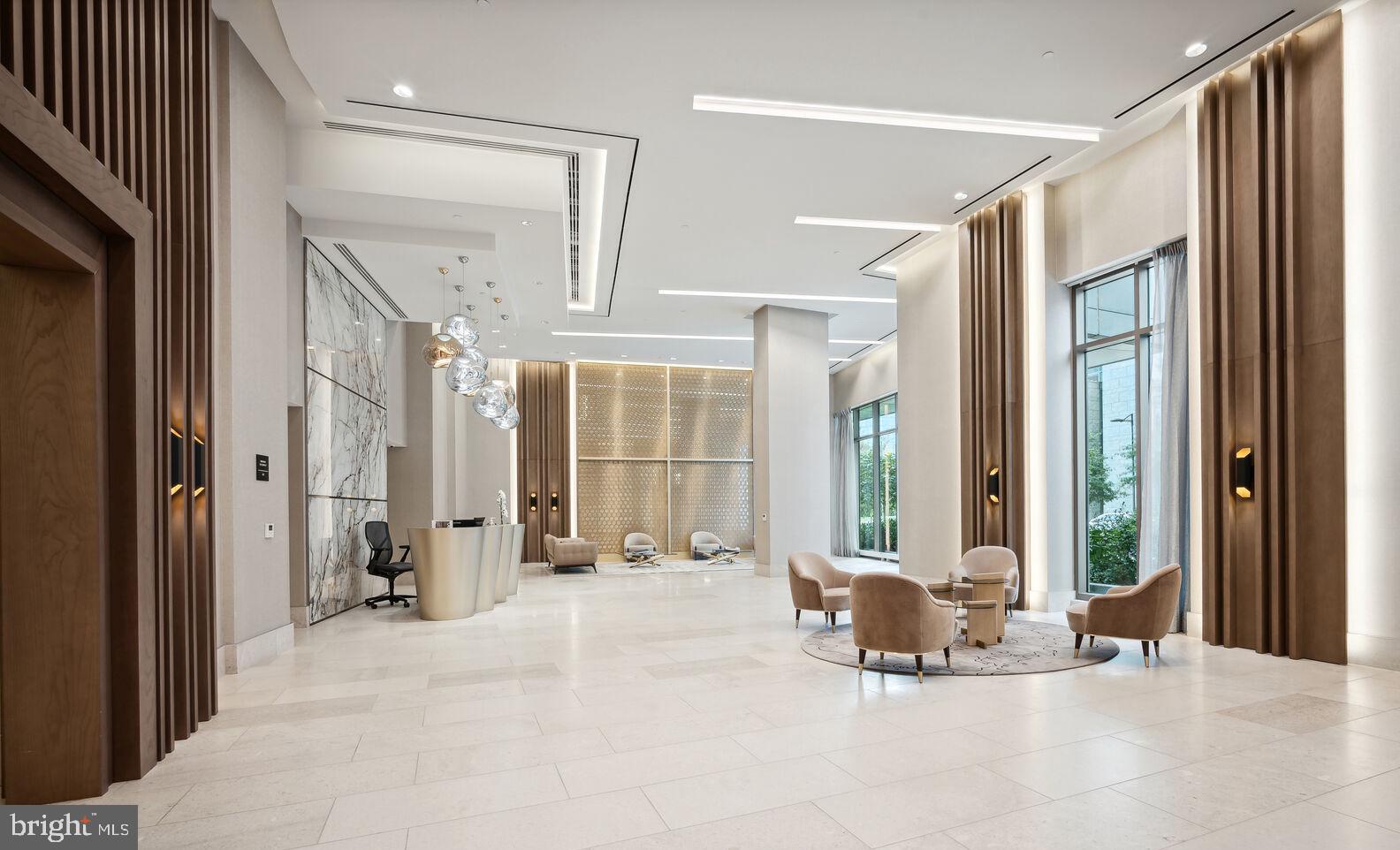 TYSONS CORNER - Residential