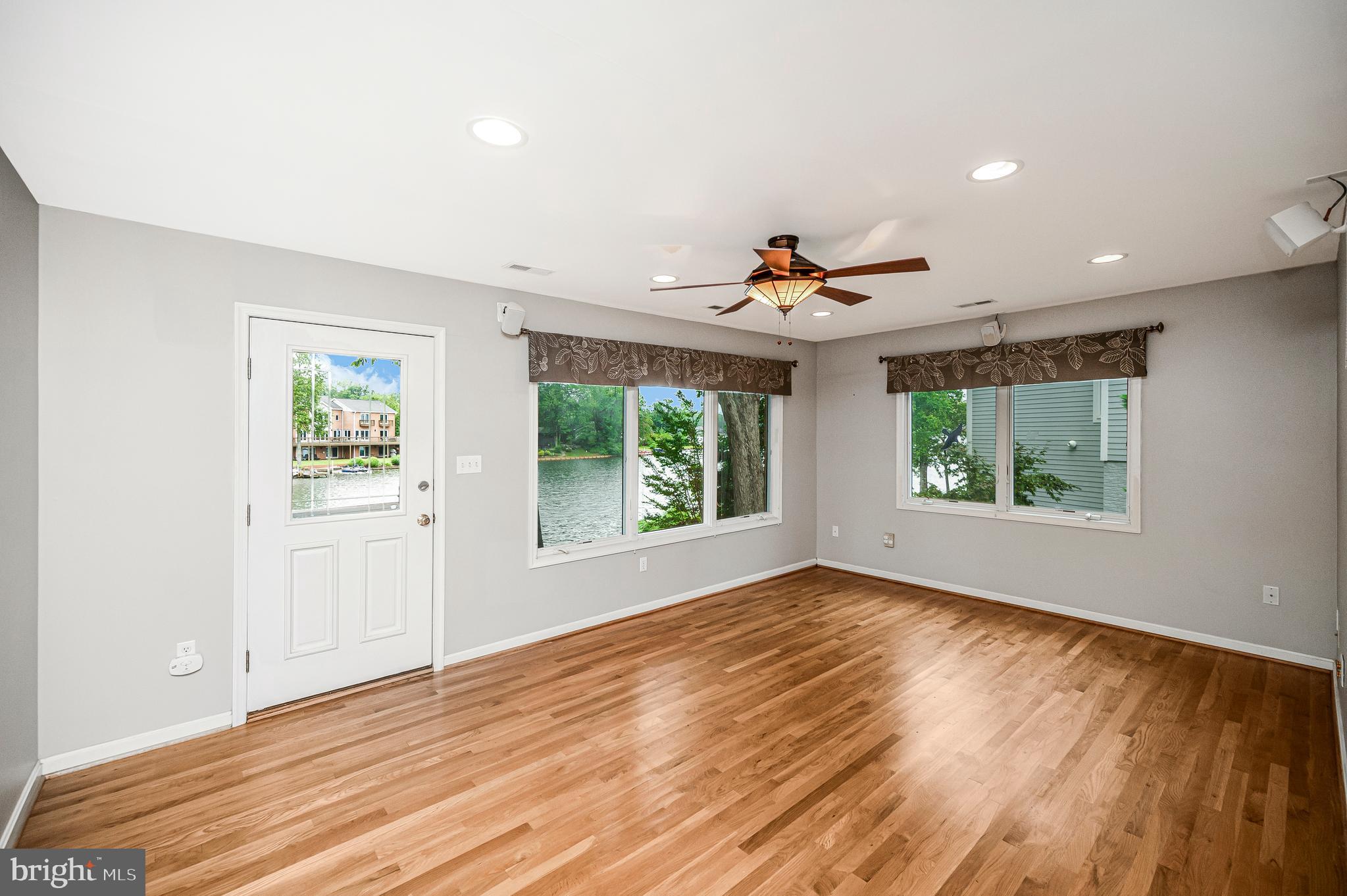 LAKE OF THE WOODS - Residential