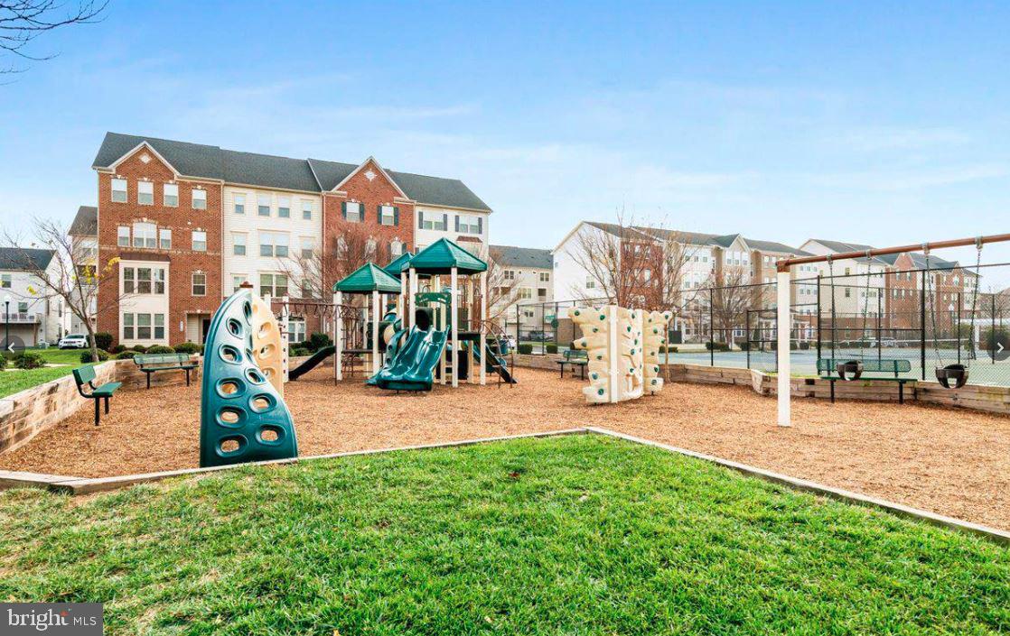 JEFFERSON PLACE - Residential