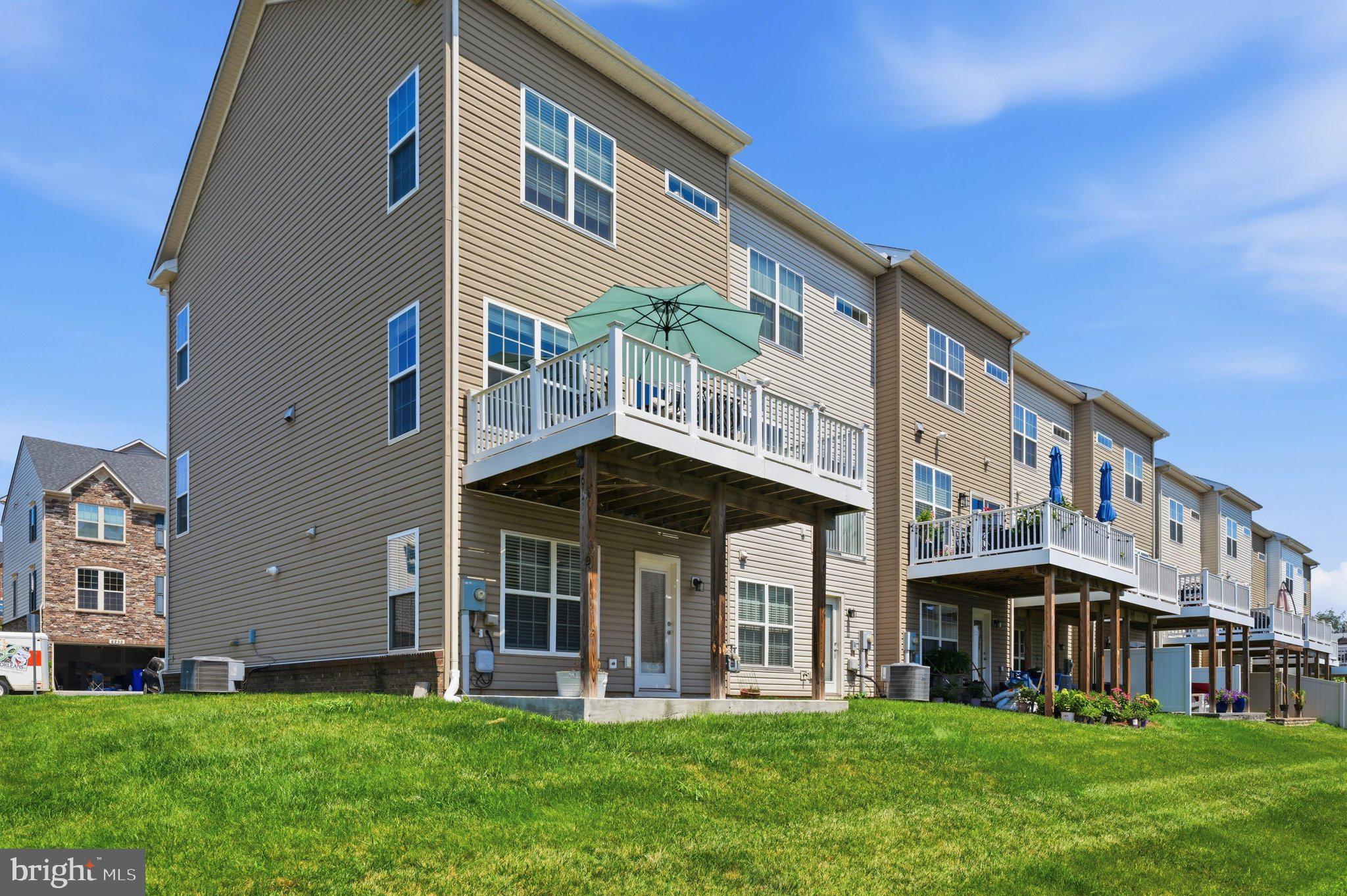 JEFFERSON PLACE - Residential