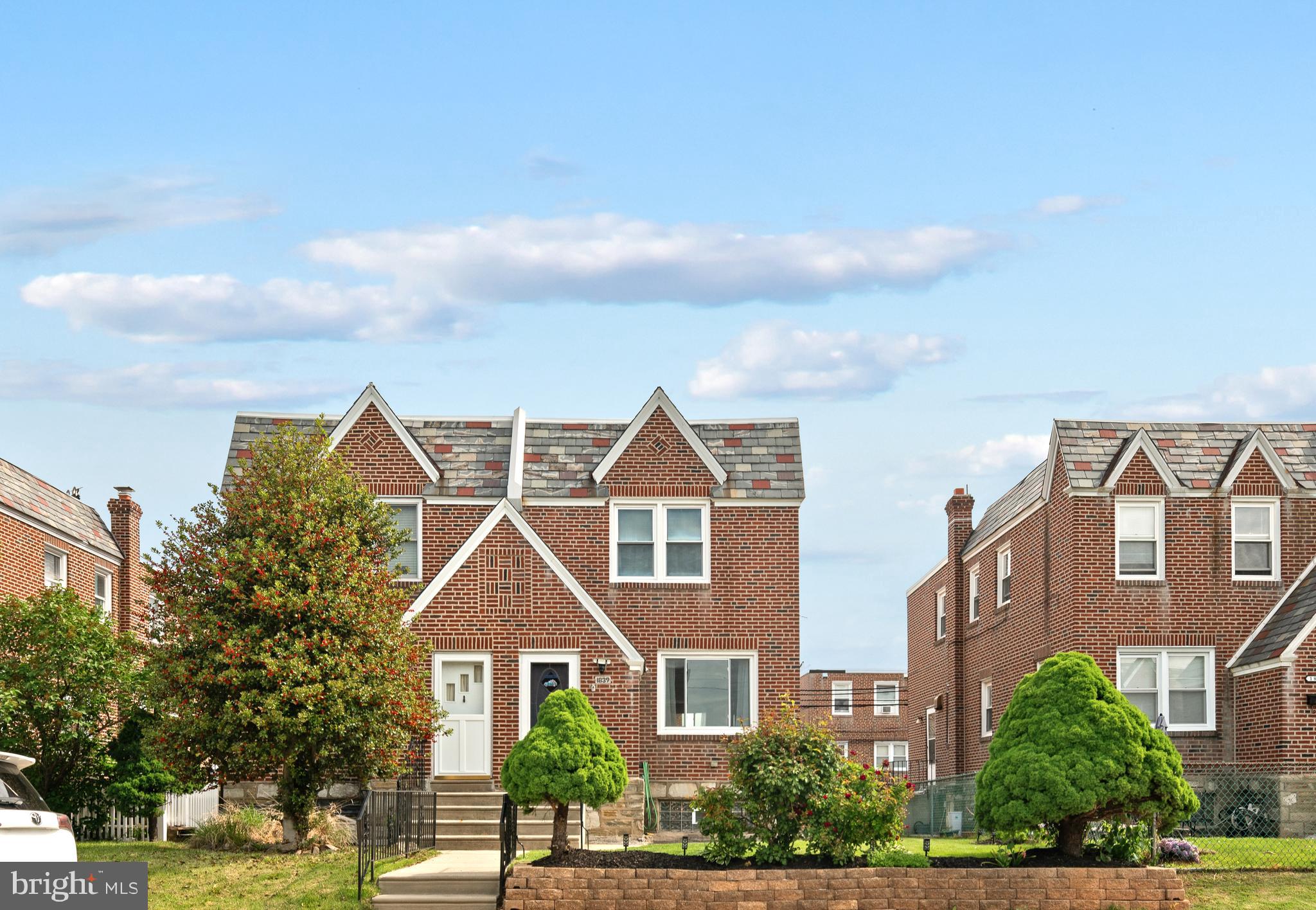 RHAWNHURST - Residential