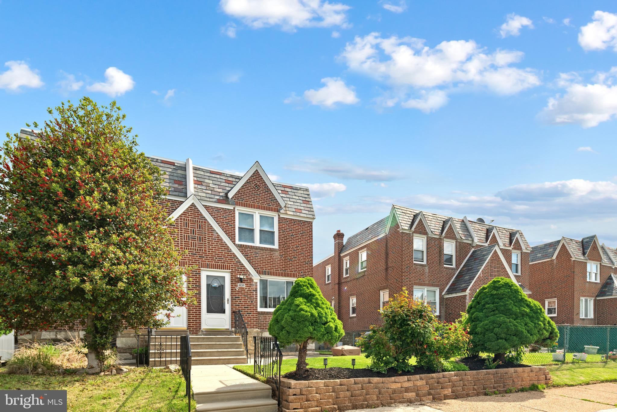 RHAWNHURST - Residential