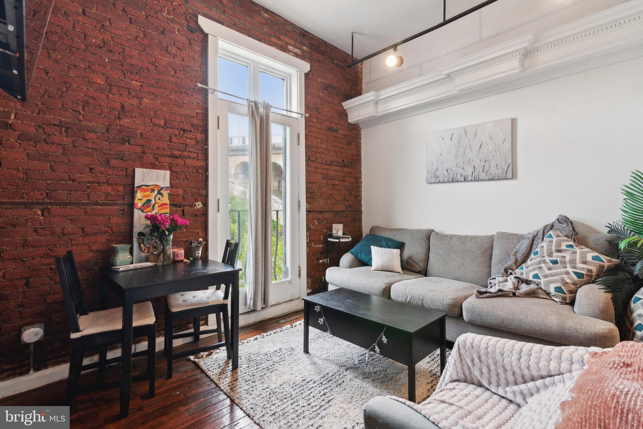 MANAYUNK - Commercial Sale