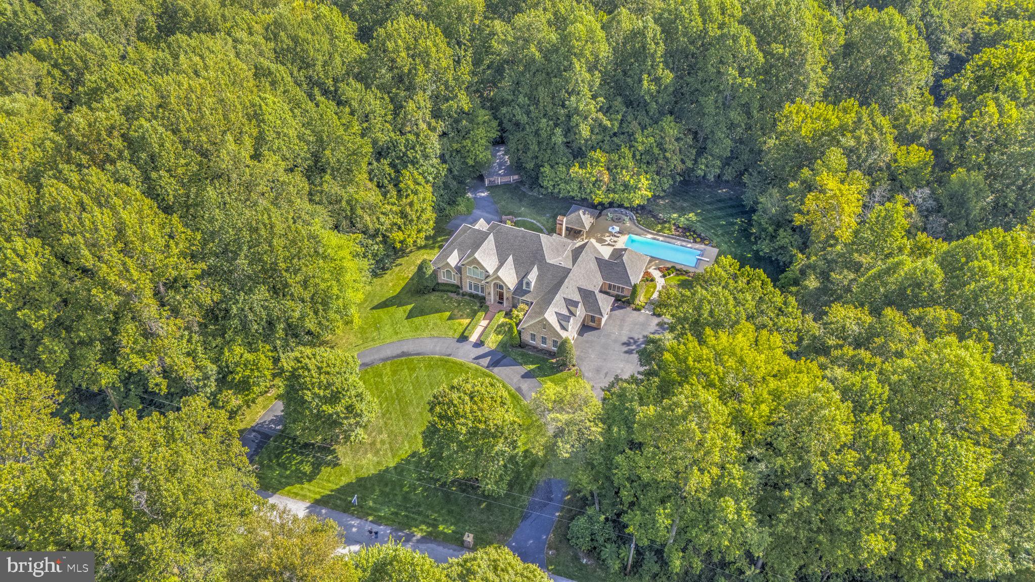 LYONS CREEK OVERLOOK - Residential
