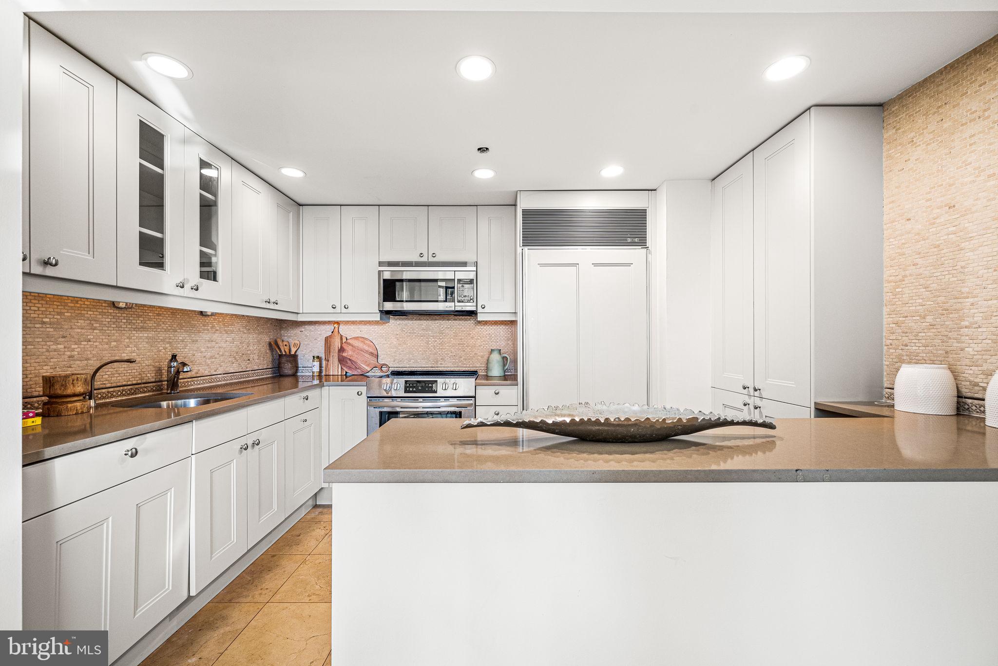 RITTENHOUSE SQUARE - Residential