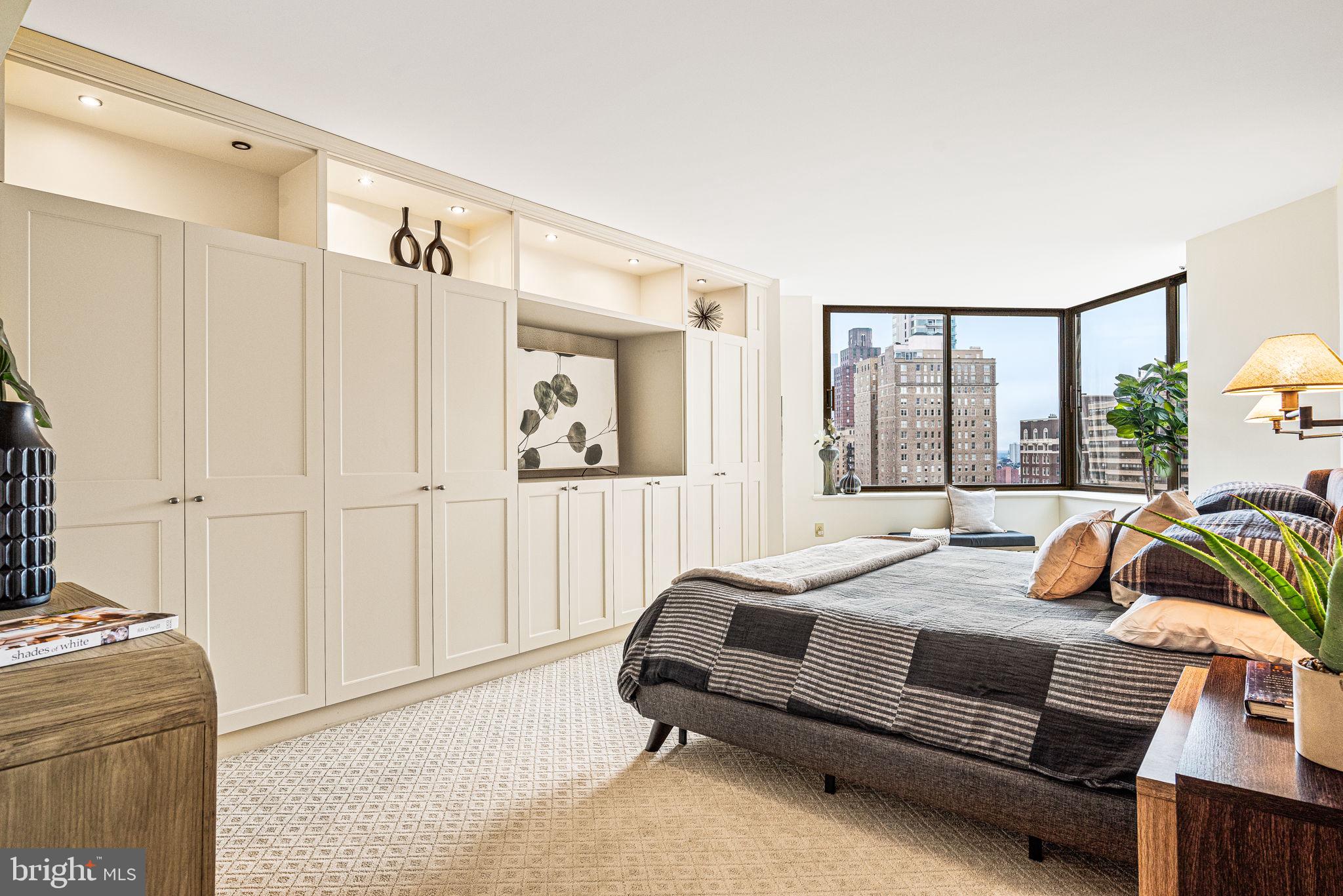 RITTENHOUSE SQUARE - Residential